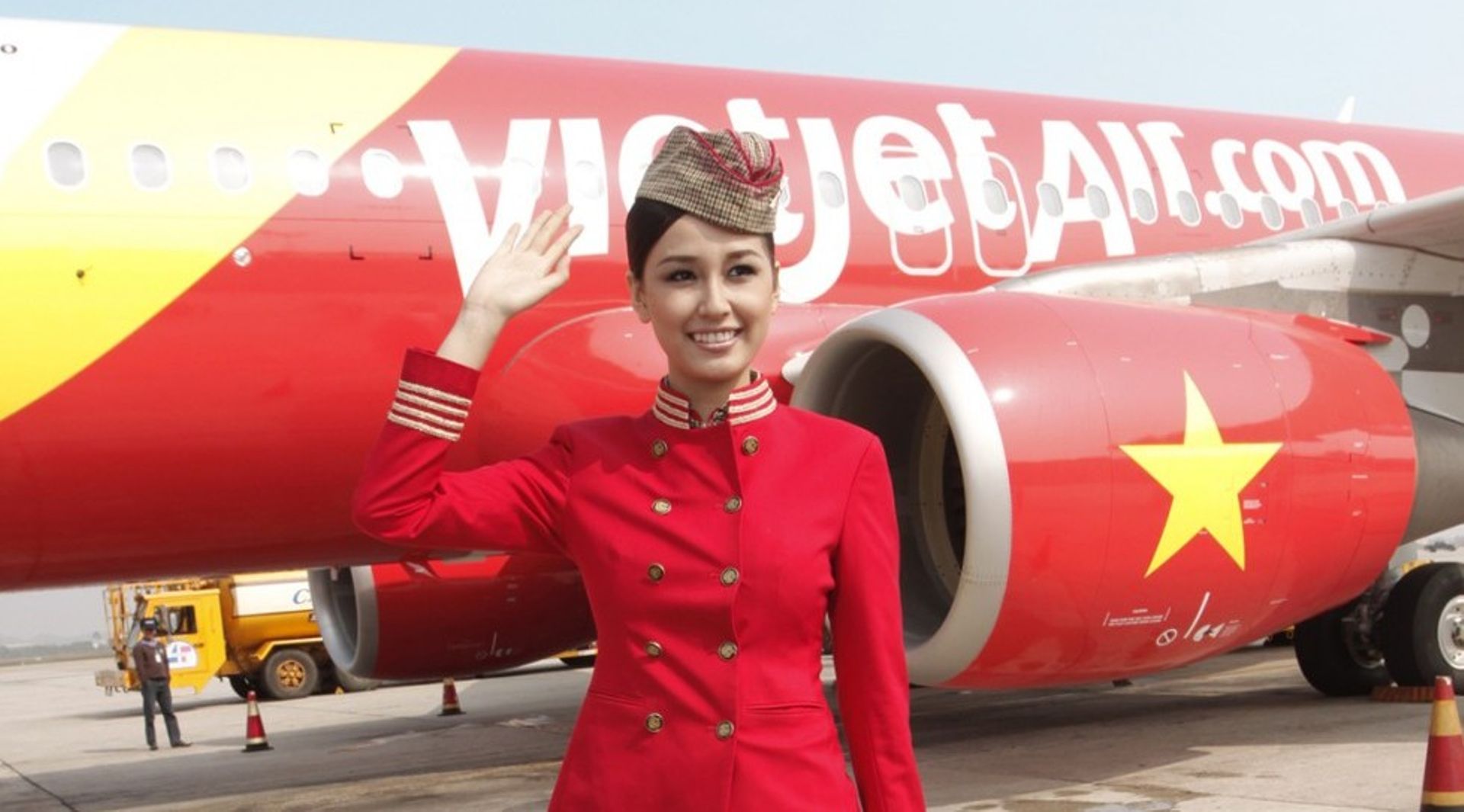 VietJet seeks first Vietnam overseas listing, in talks with London, HK & SGX