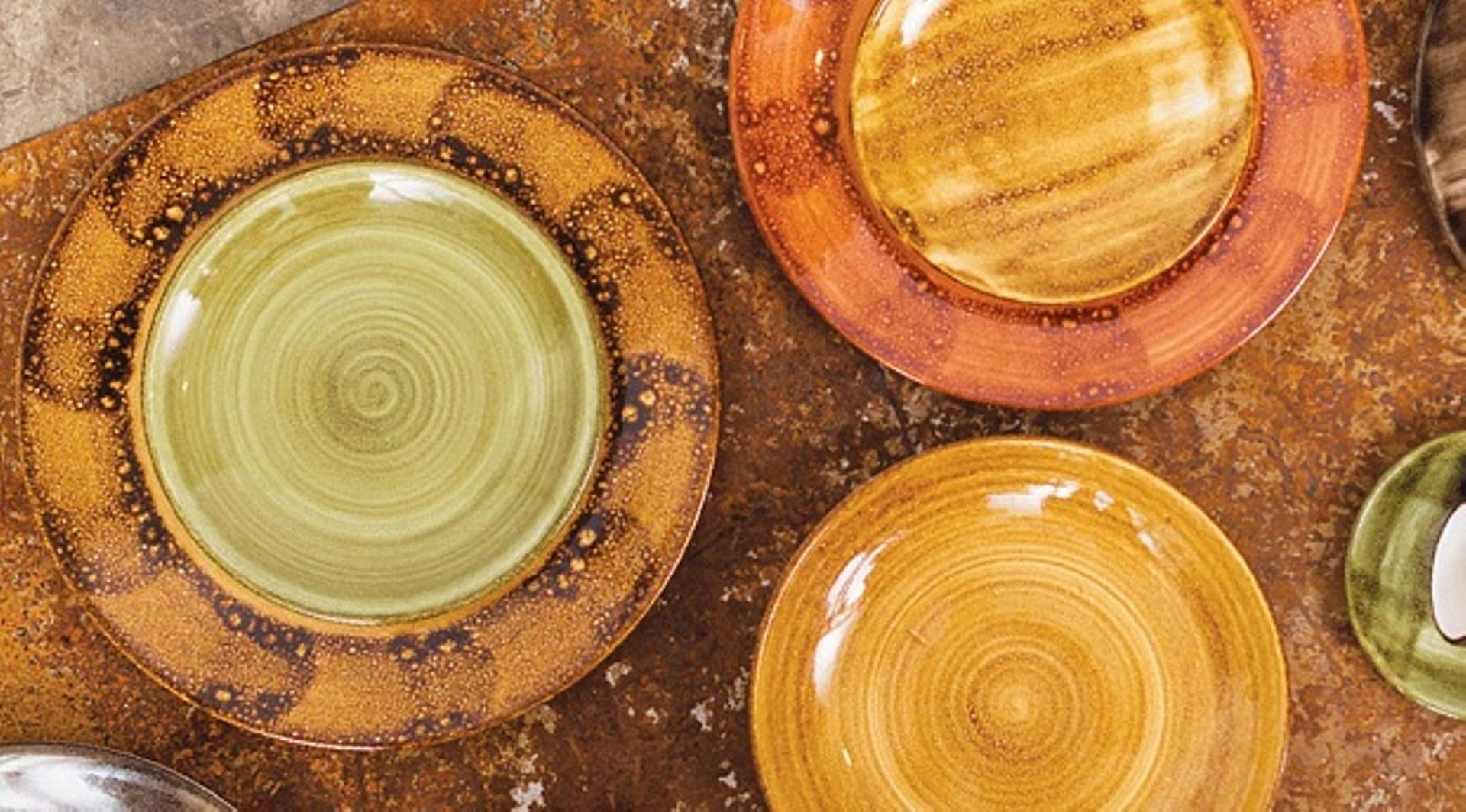 Thai pottery maker HPT plans to list this year