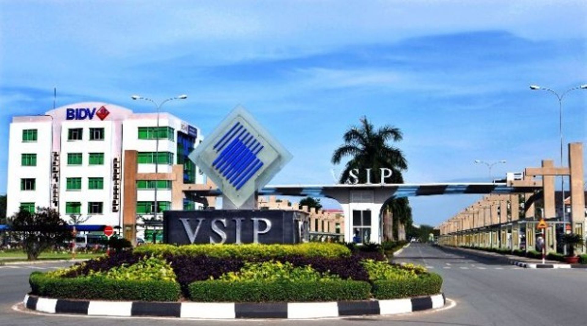 Singapore cos invest $211.42m in Vietnam  by April-end 2015