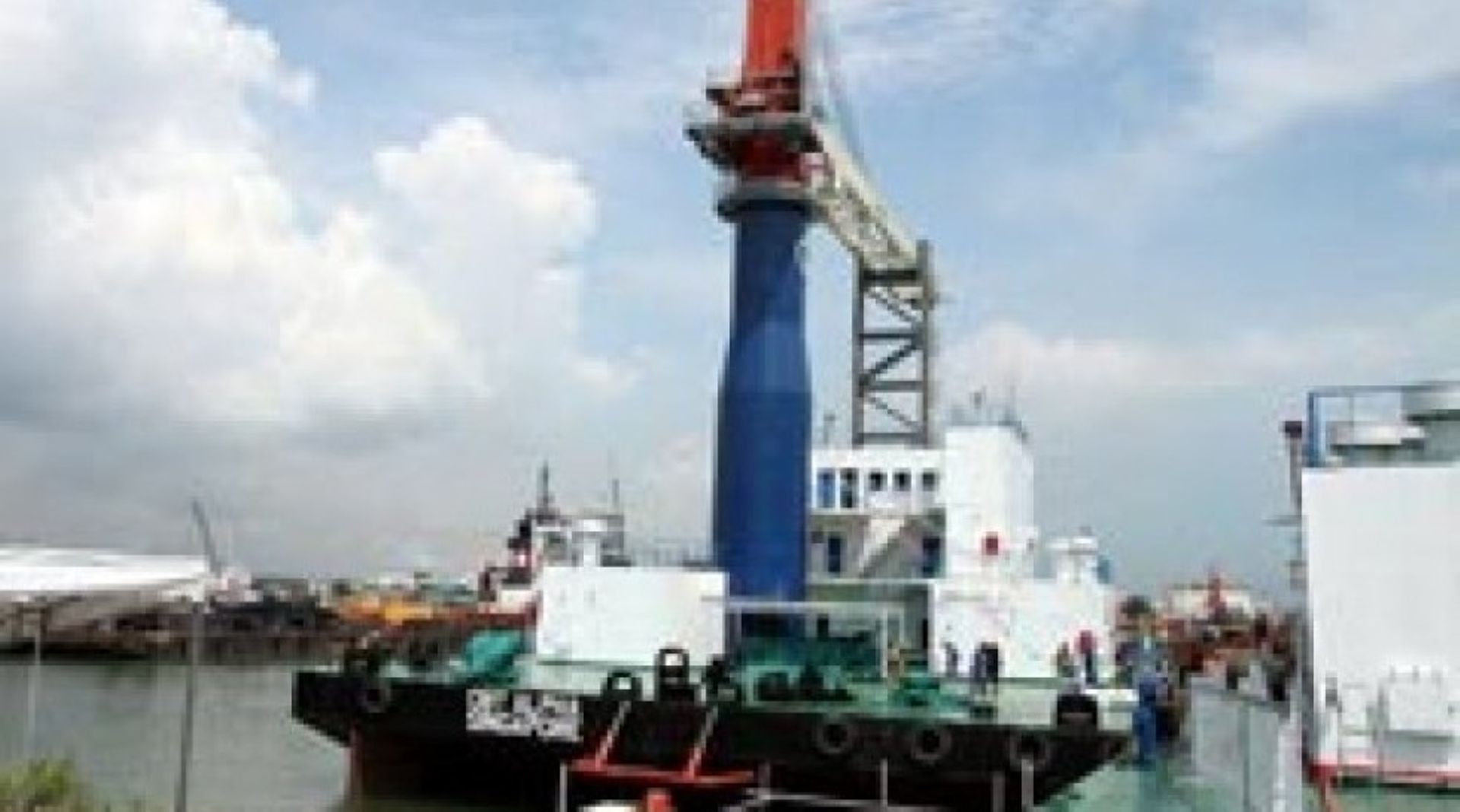 Swiber to wind up, biggest Singapore casualty of oil slump