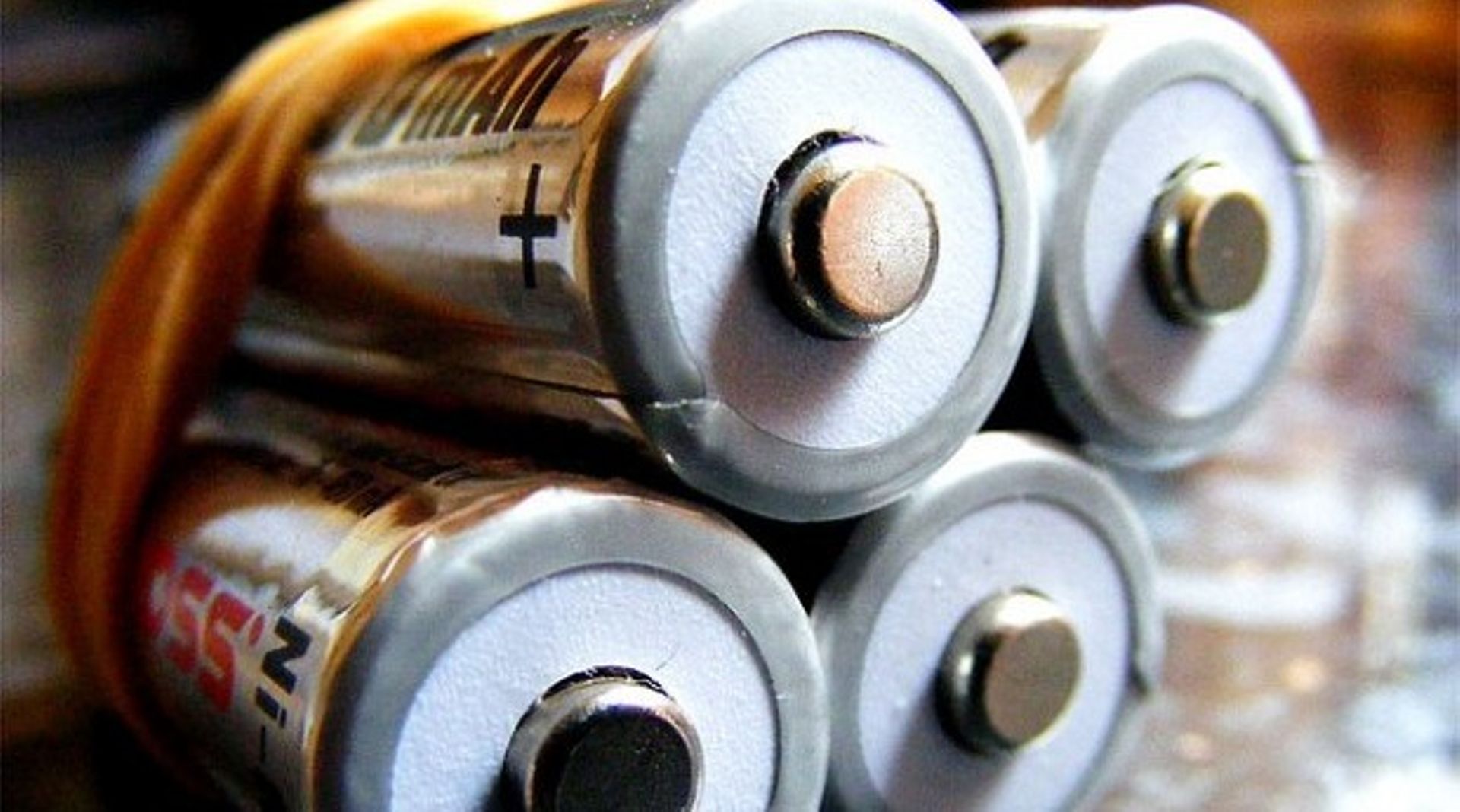 Kirigami-based stretchable batteries now possible