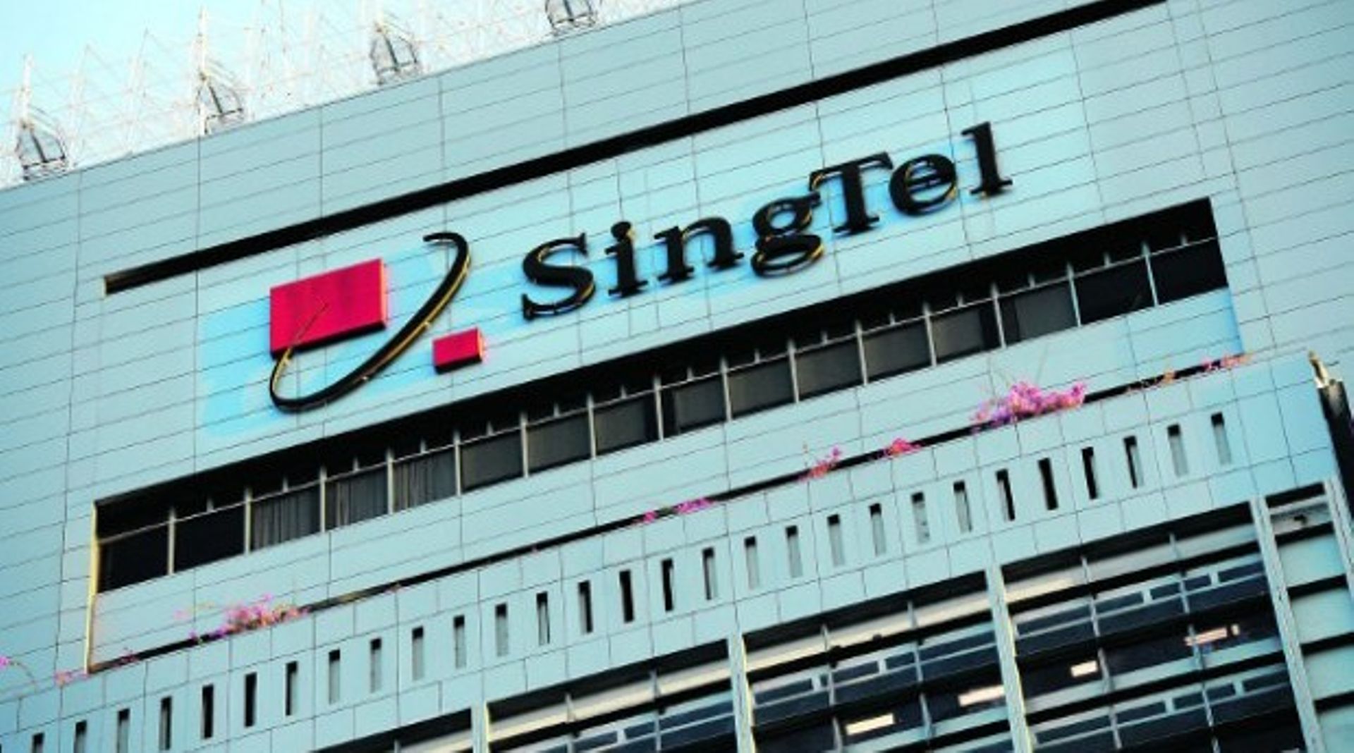 Singtel forms partnership with US firm Viptela to launch SD-WAN