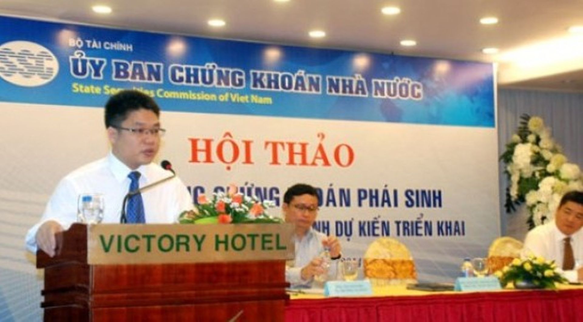 Derivatives market launch in 2016, will help cos hedge interest rate & exchange rate ops in Vietnam: SSC