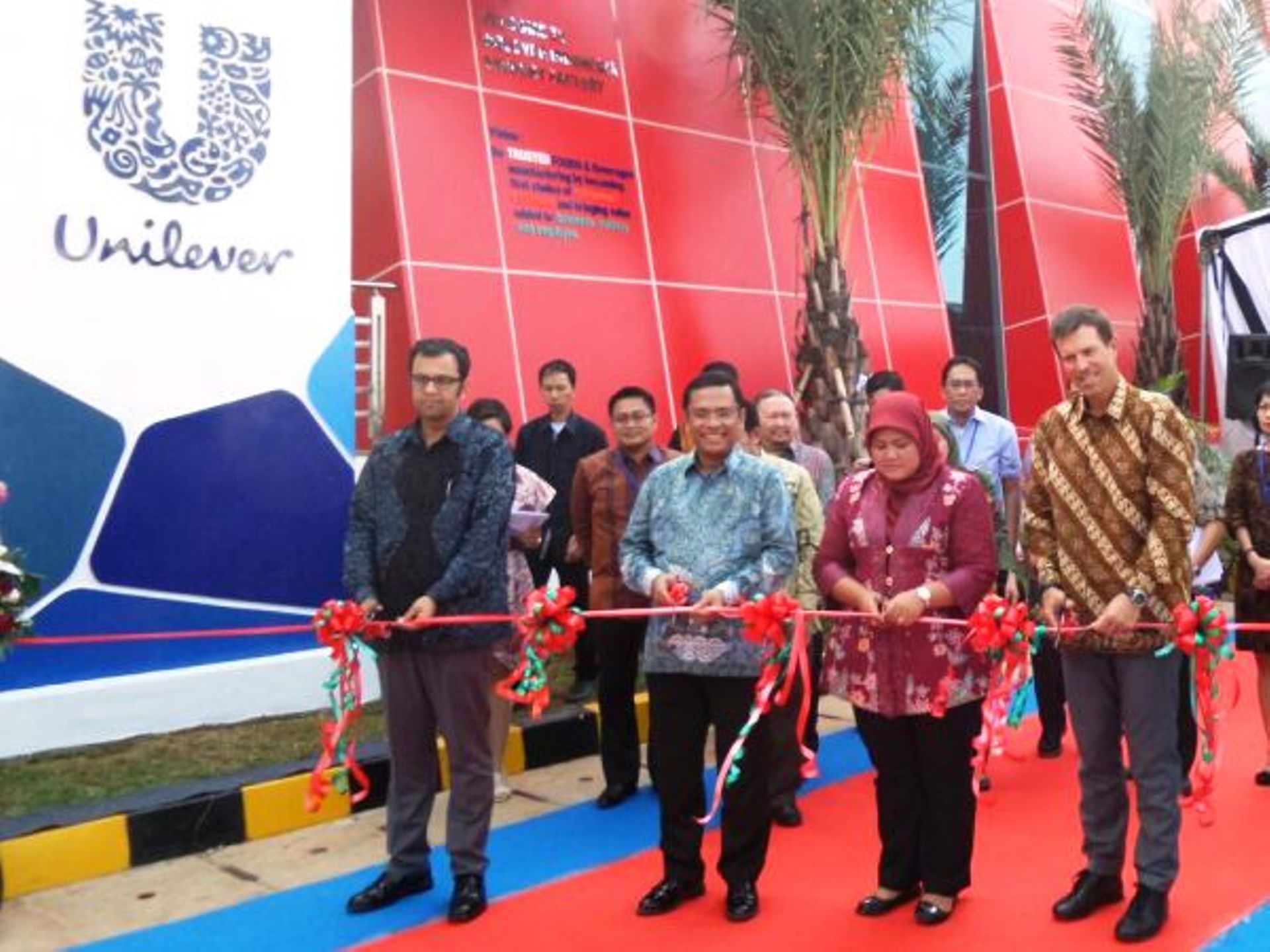 South Korea’s Shinhan to acquire 50% stake in Indonesia’s Indomobil unit