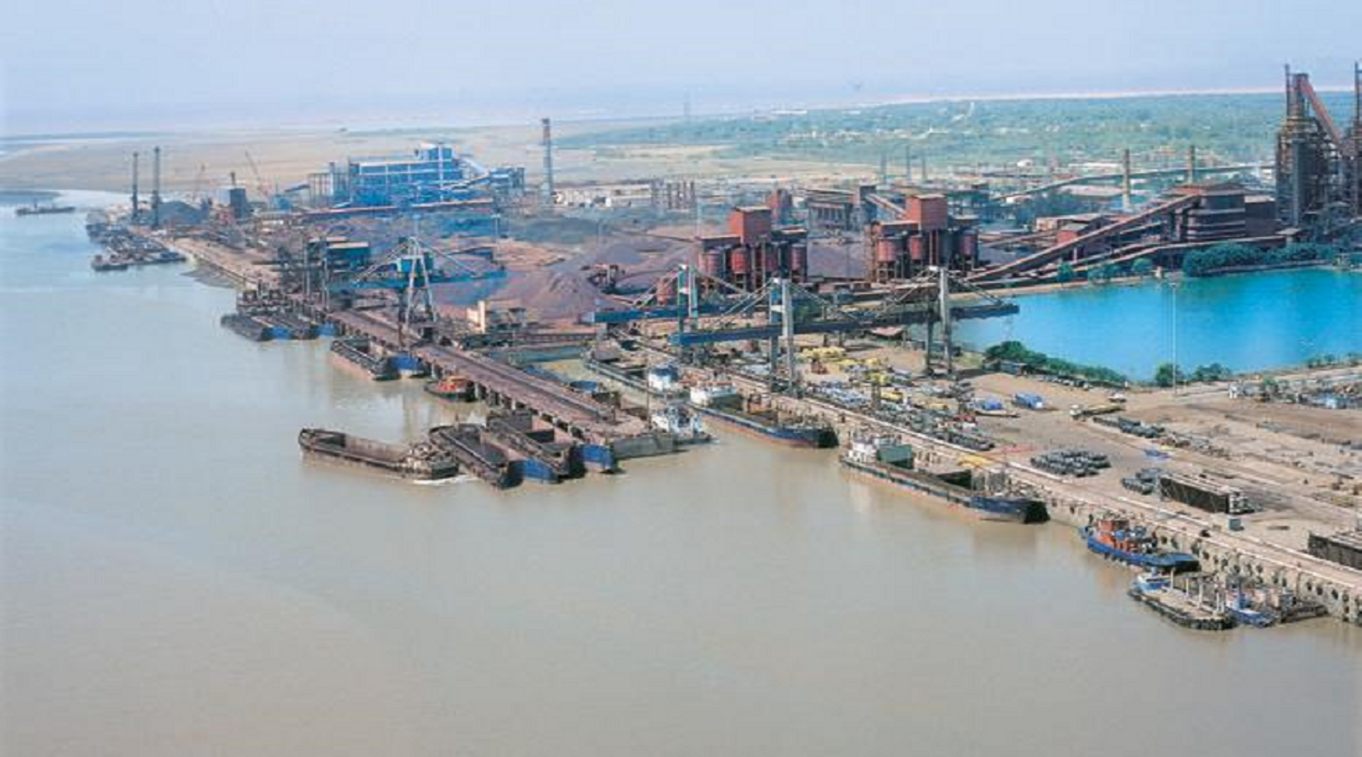 India: Essar Oil to invest $180m in Vadinar refinery