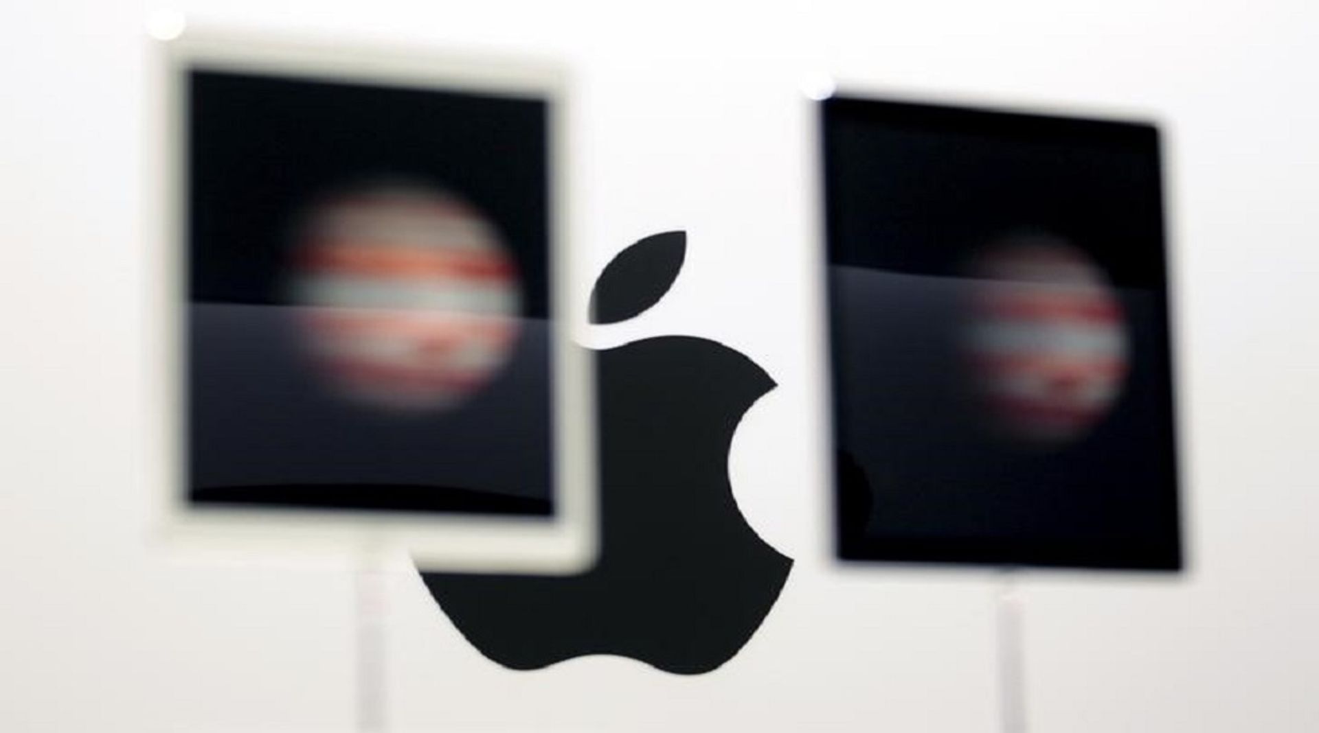 Apple's iPad Pro to go on sale Wednesday, to hit stores later this week