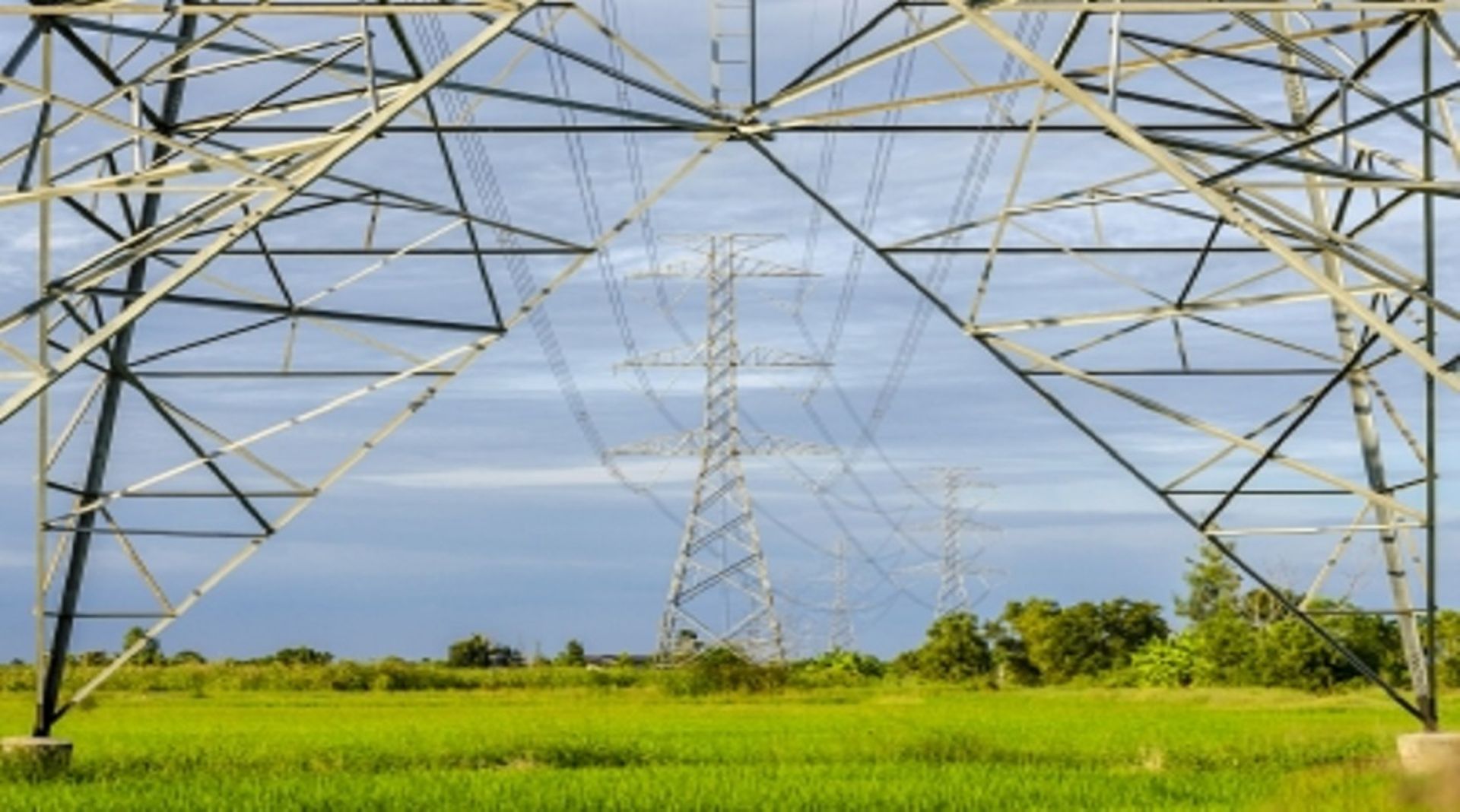 Australian pension funds to pick big chunk in state power grid's IPO