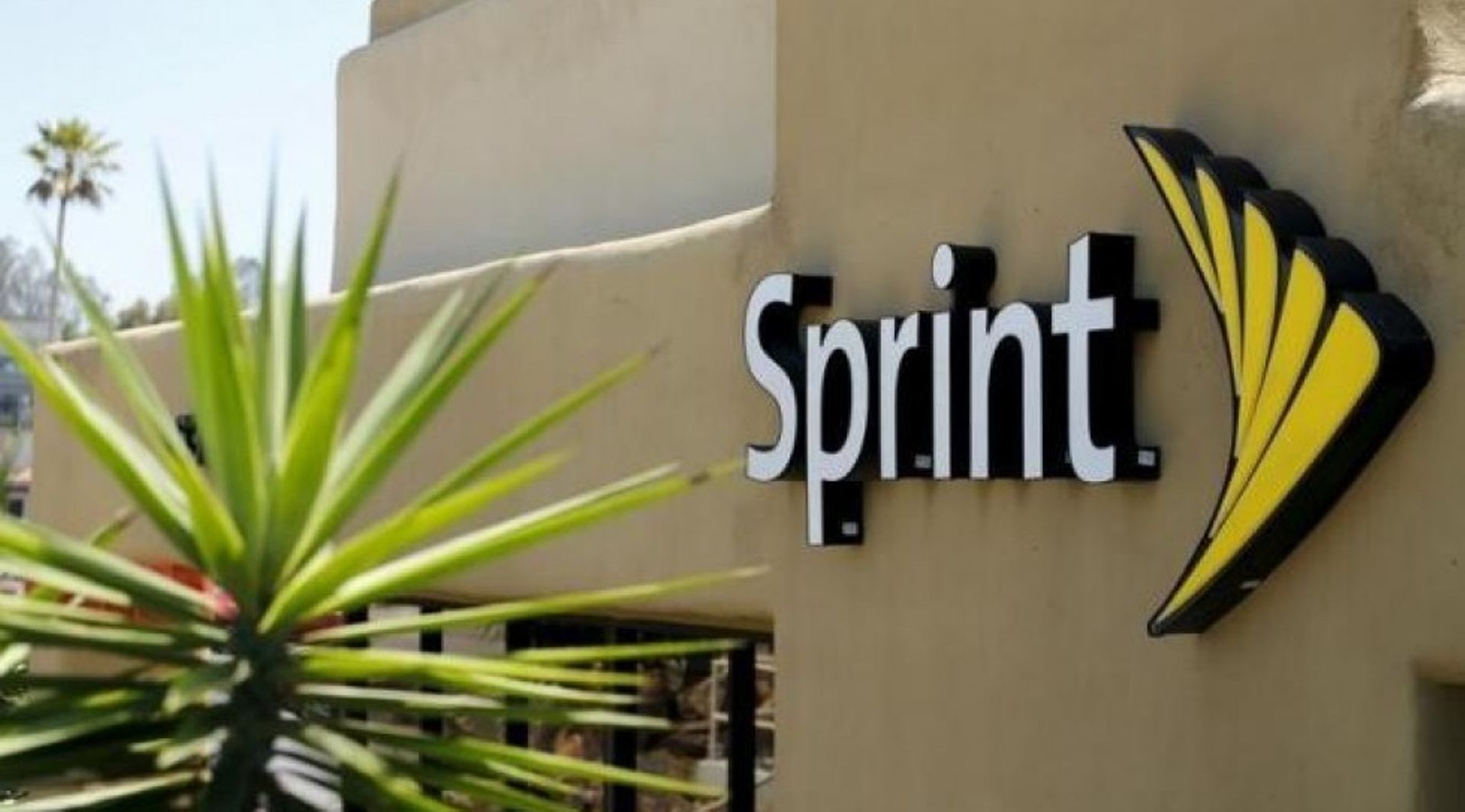 SoftBank willing to cede control of Sprint to entice T-Mobile