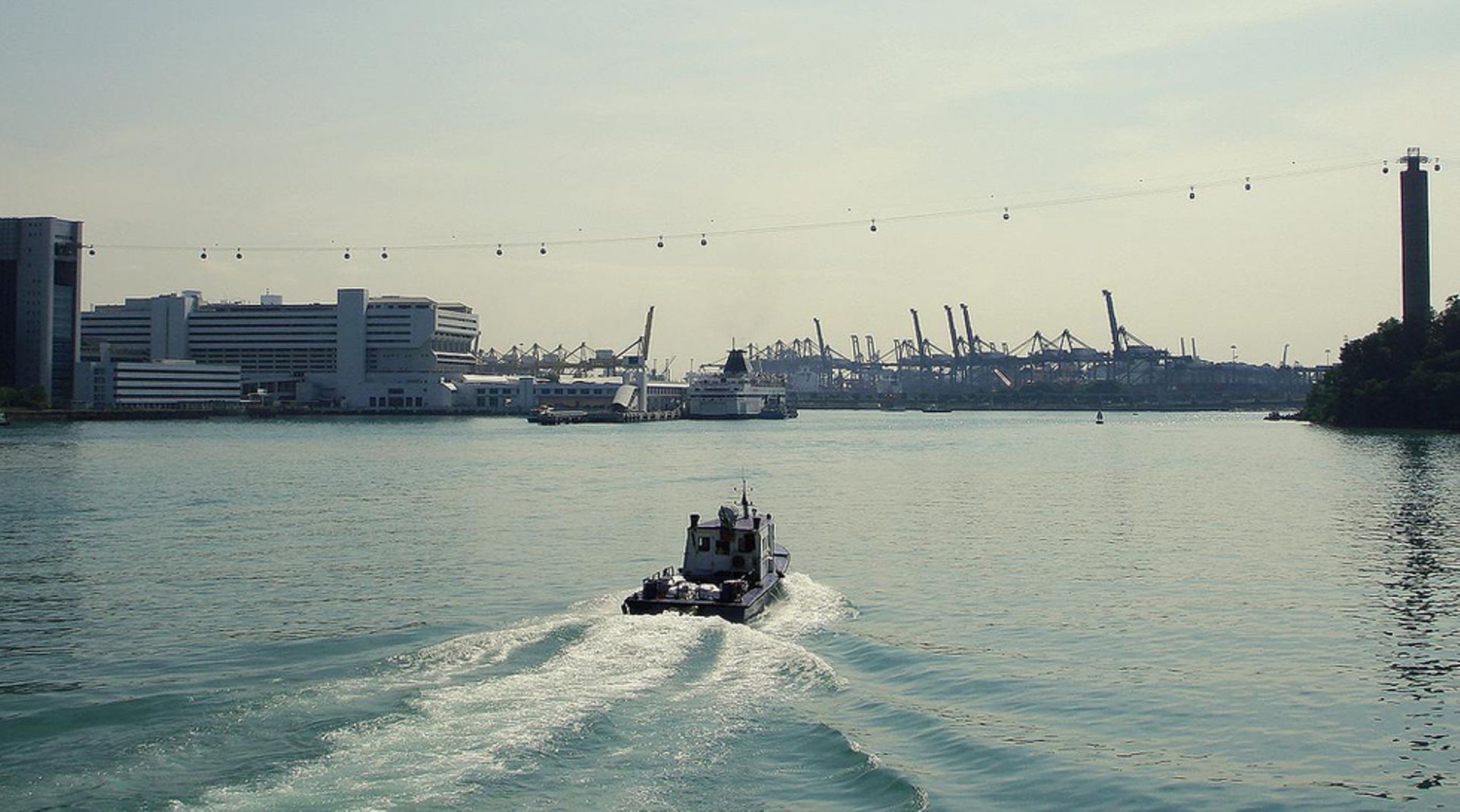 SG Dealbook: Keppel consolidates Harbourfront holding; LMIR gets $70m loan