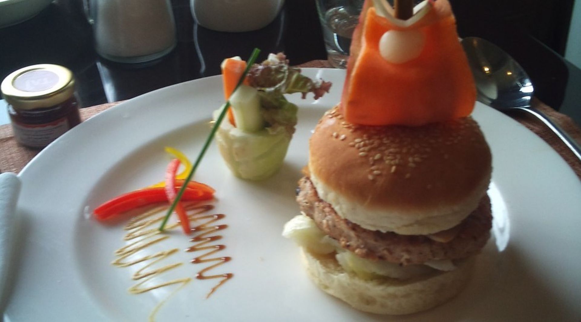 India: Food delivery startup Frsh.com shuts operations in Noida, Delhi