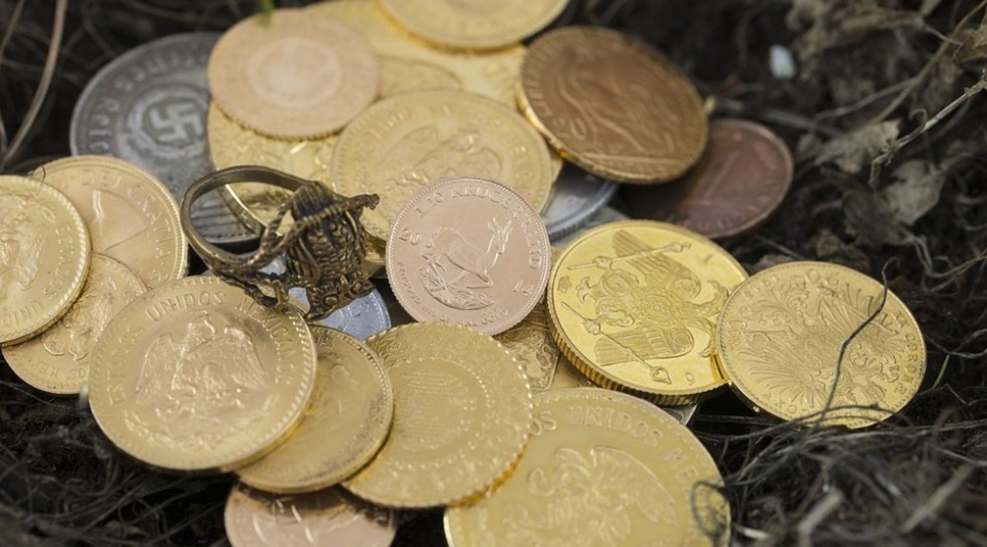 India Dealbook: MoMark raises $600k; Nandan Nilekani backs robotics firm Systemantics