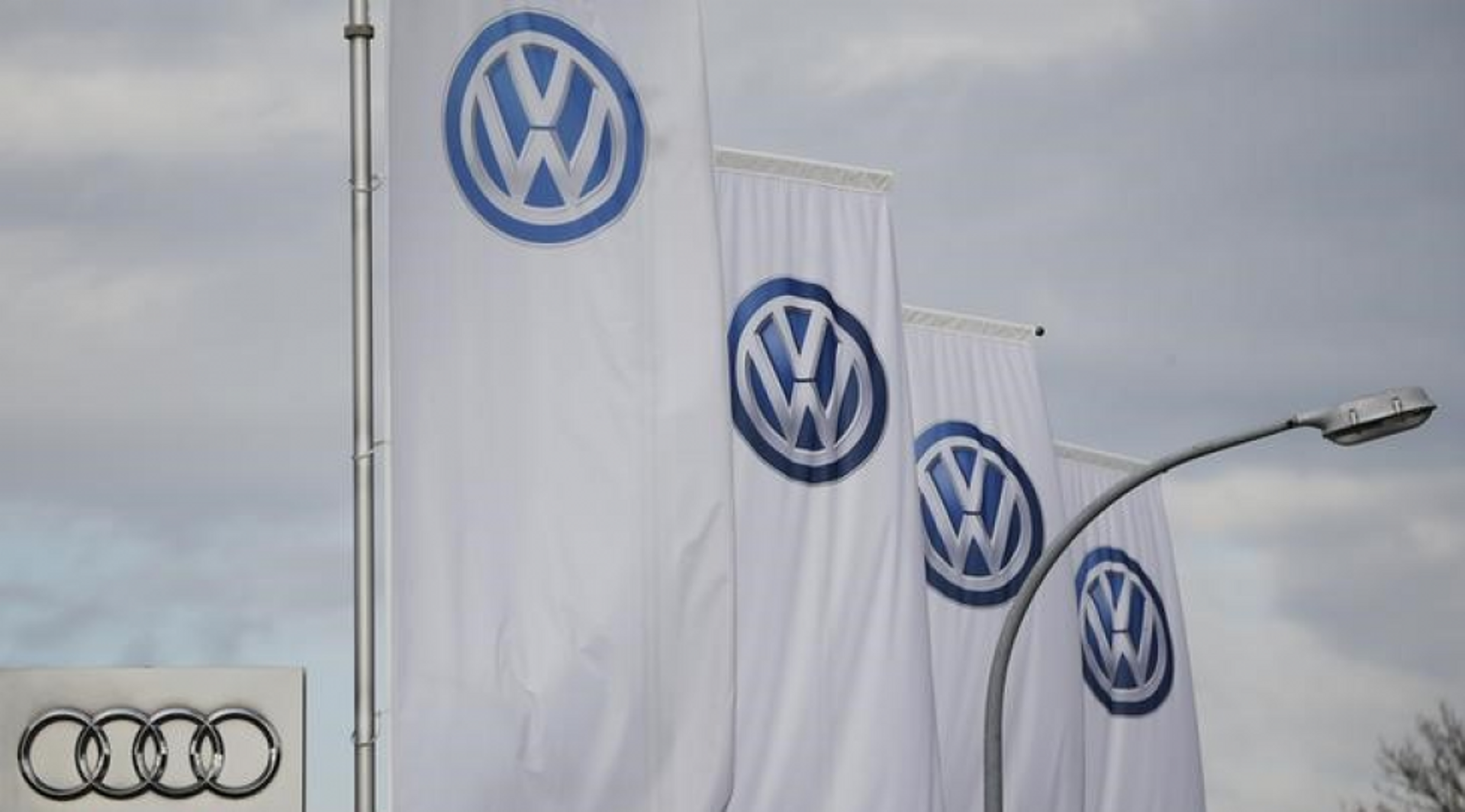 Auto majors Volkswagen, General Motors woo tech enthusiasts to revive hybrid electric car segment