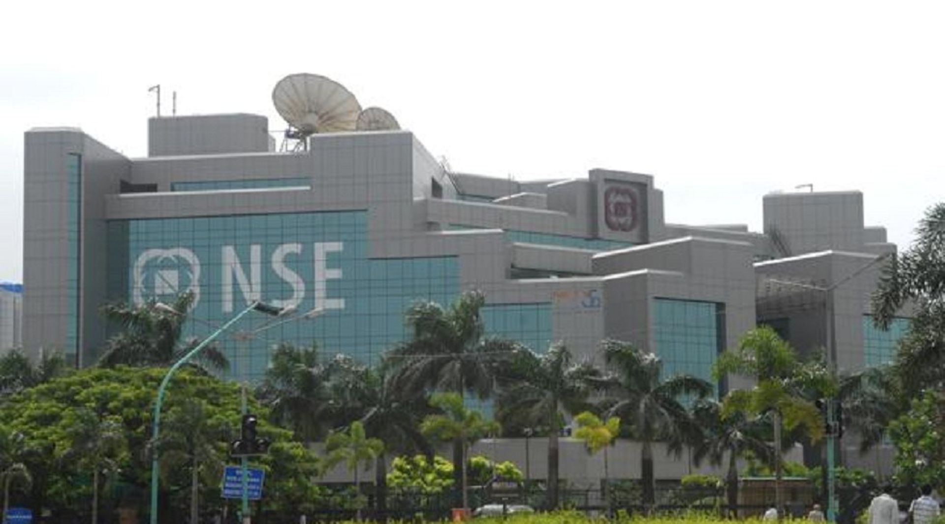 India’s biggest bourse NSE said to seek arrangers to manage IPO