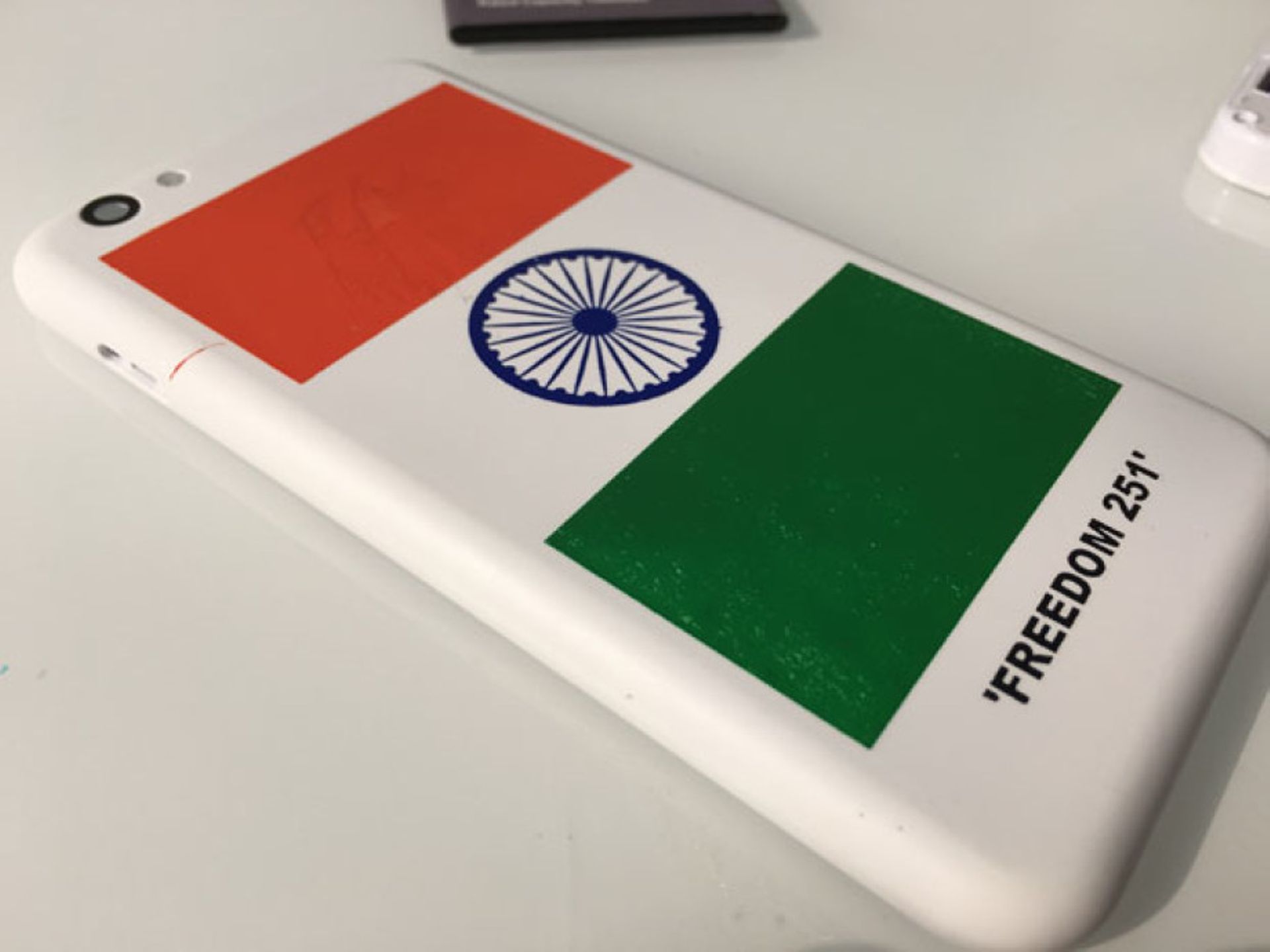 India: Ringing Bells briefly sells $4 smartphone before website crashes
