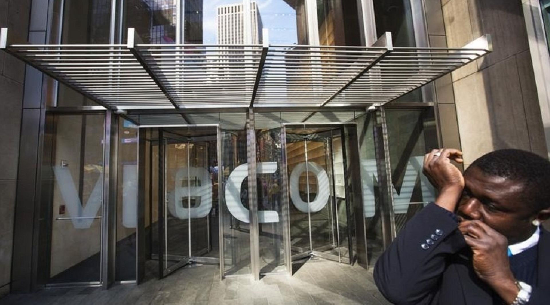 Paramount Pictures ends $1b agreement with China's Huahua