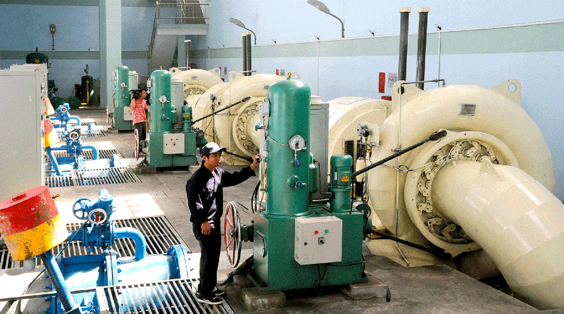 IFC, Singapore's Armstrong Fund to invest in Vietnamese power firm