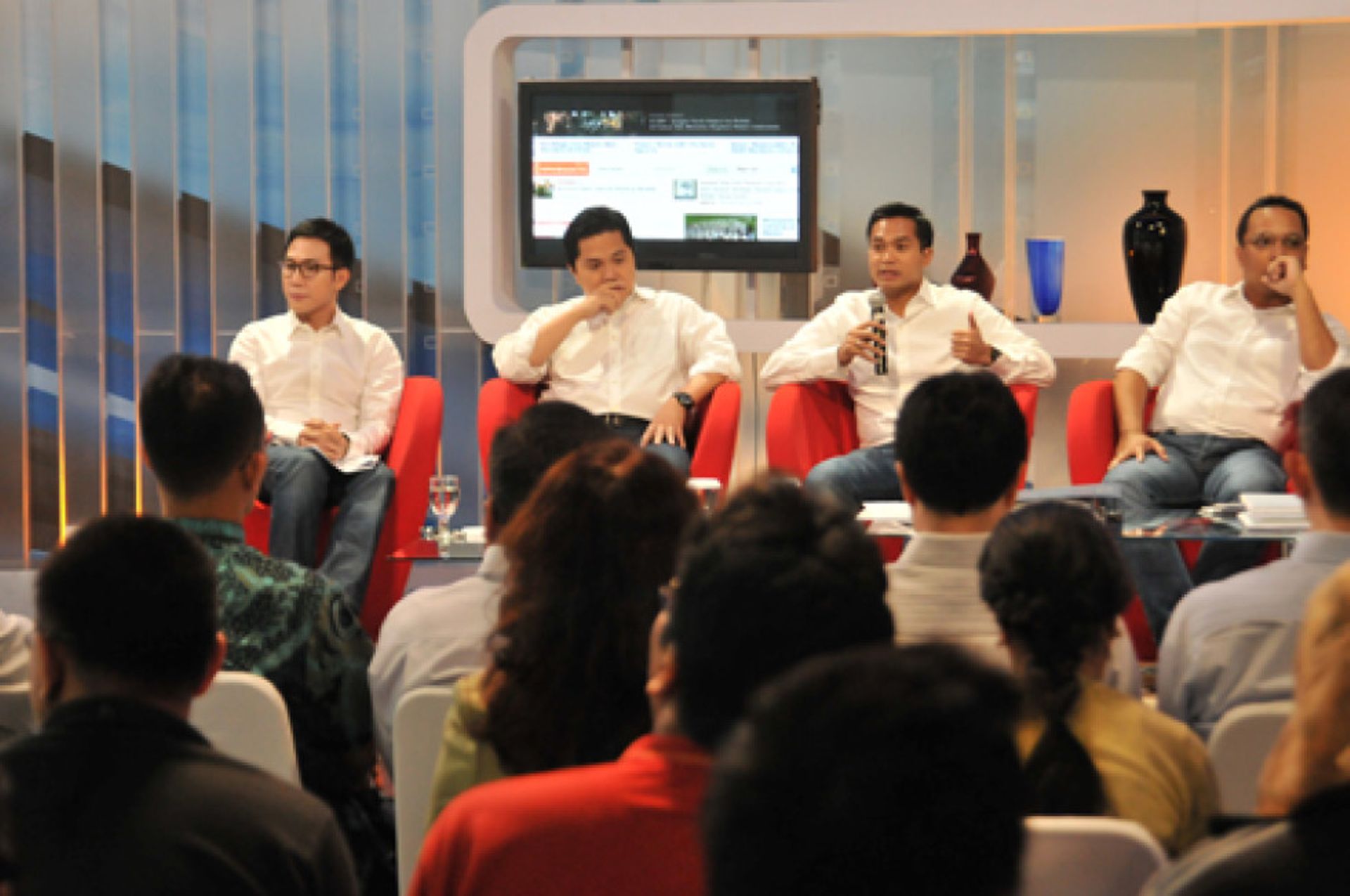 Indonesia: Visi Media to sell 15% in its unit Intermedia to repay debt 