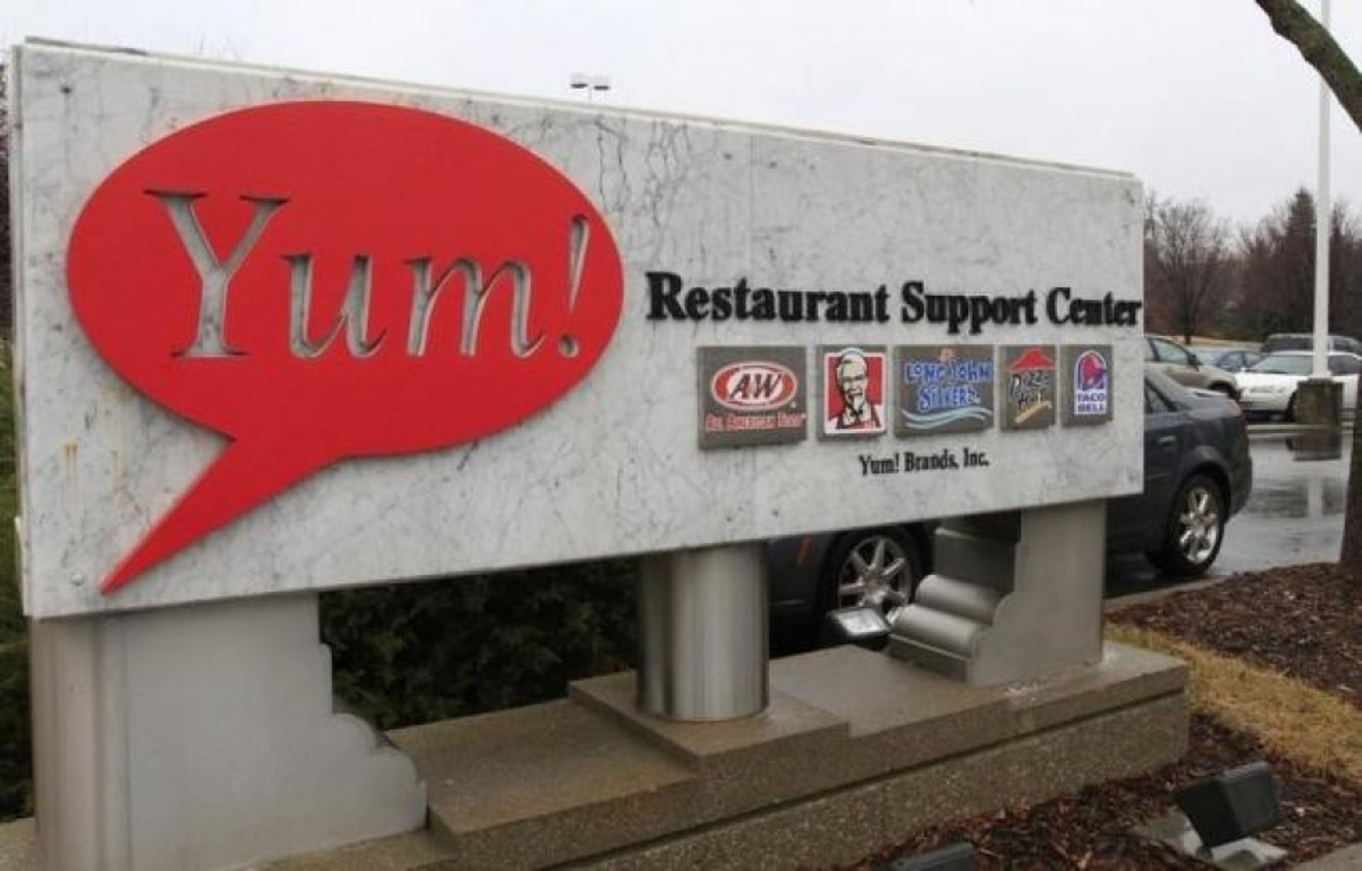 Yum China in talks to buy delivery services firm Daojia for up to $200m
