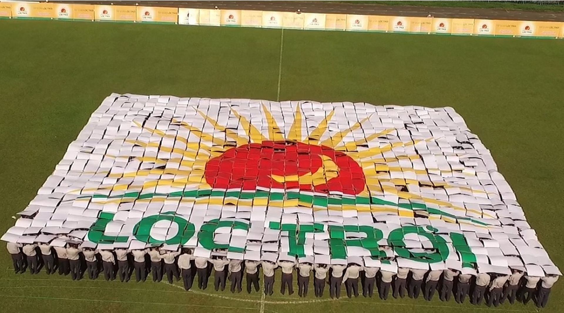 StanChart PE said to seek exit from Vietnam-based Loc Troi