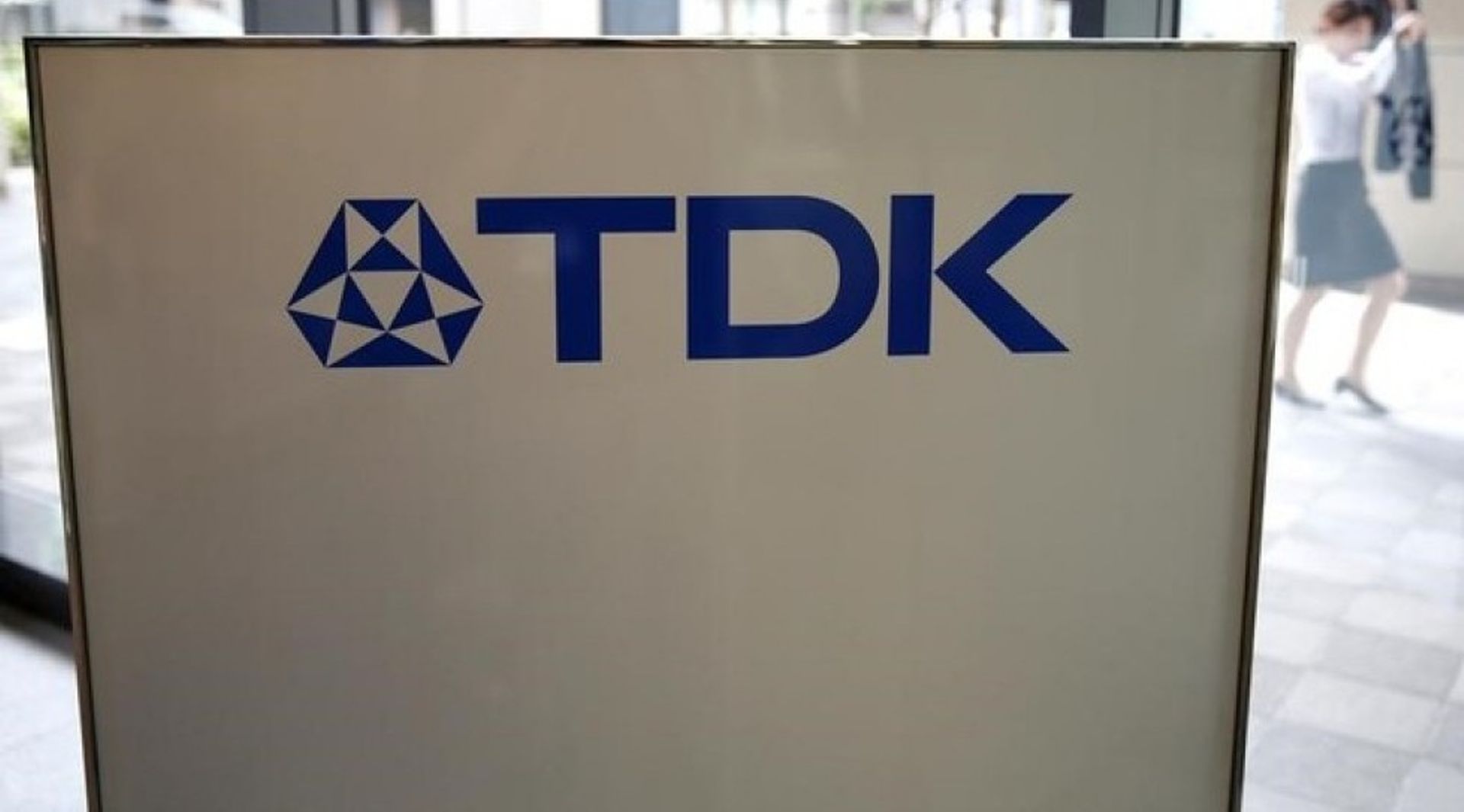 Japan's TDK in talks to buy iPhone supplier InvenSense