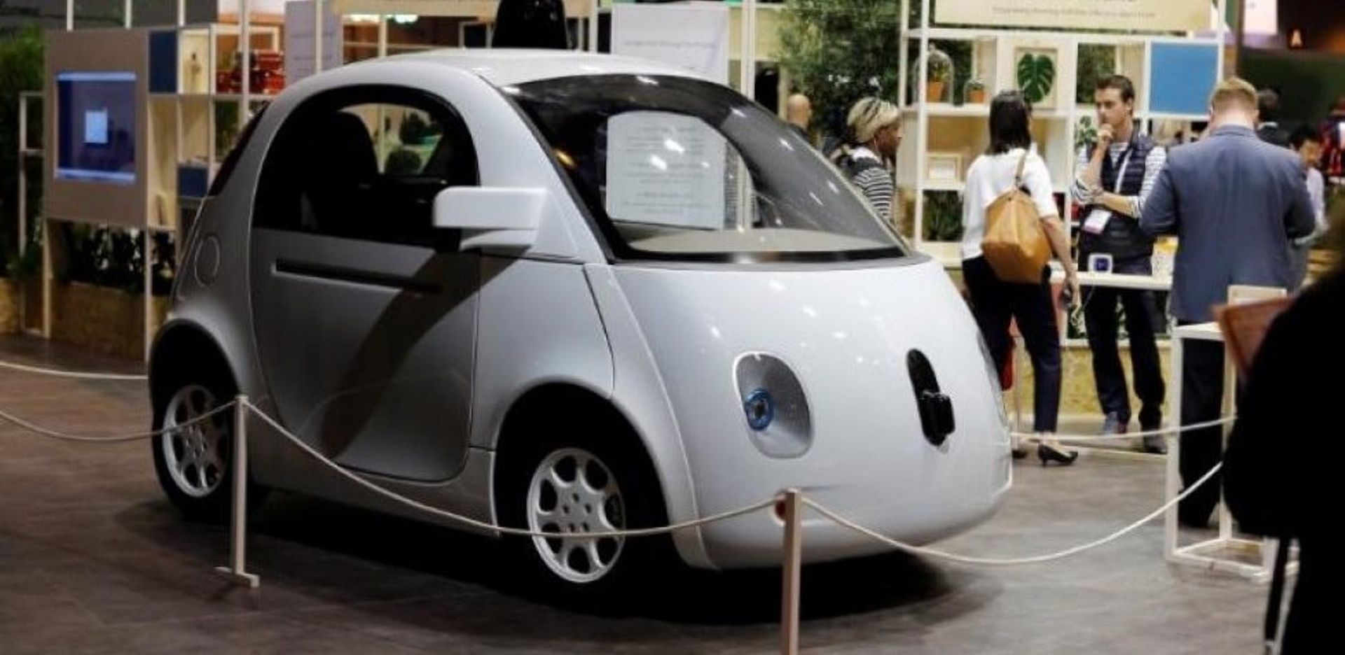 Waymo wins approval for first driverless ride-hailing service