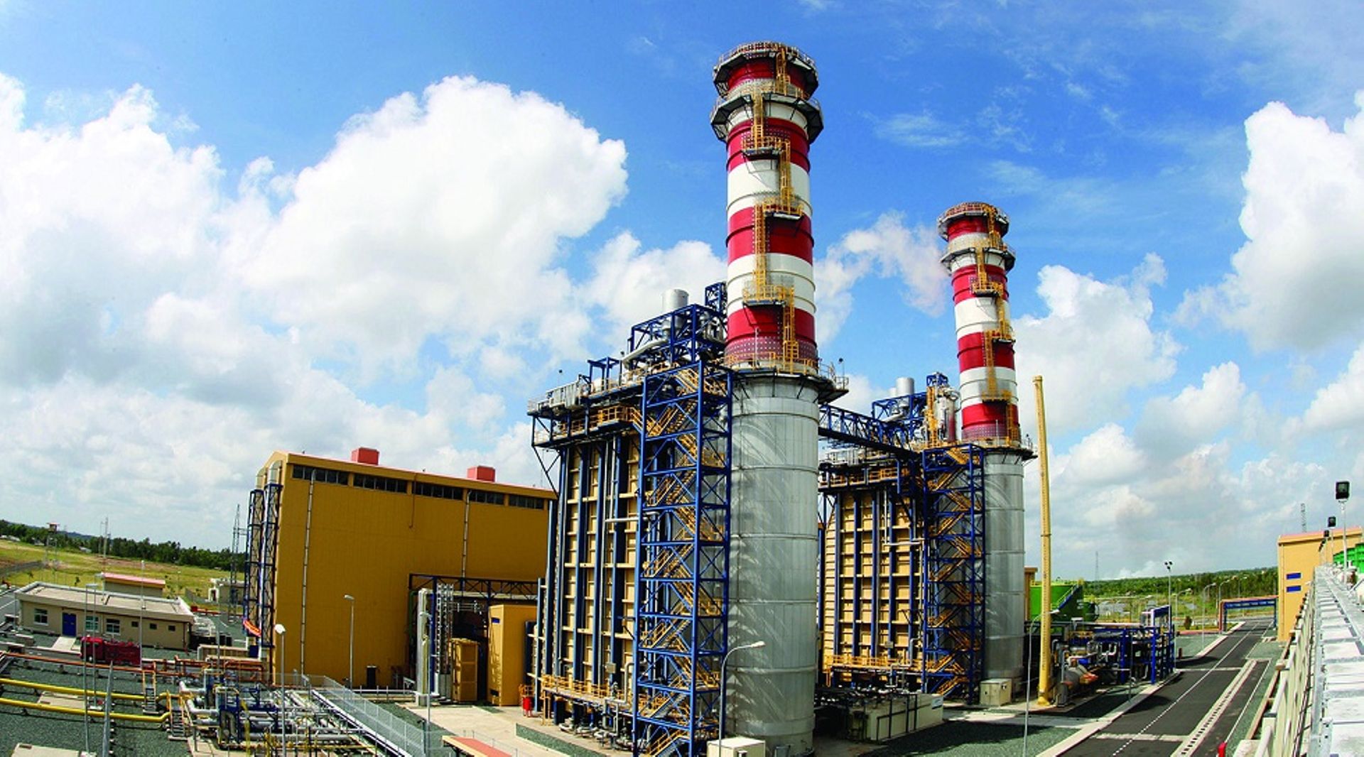 Vietnam: PV Power mulls stake sale of up to $700m to foreign investors