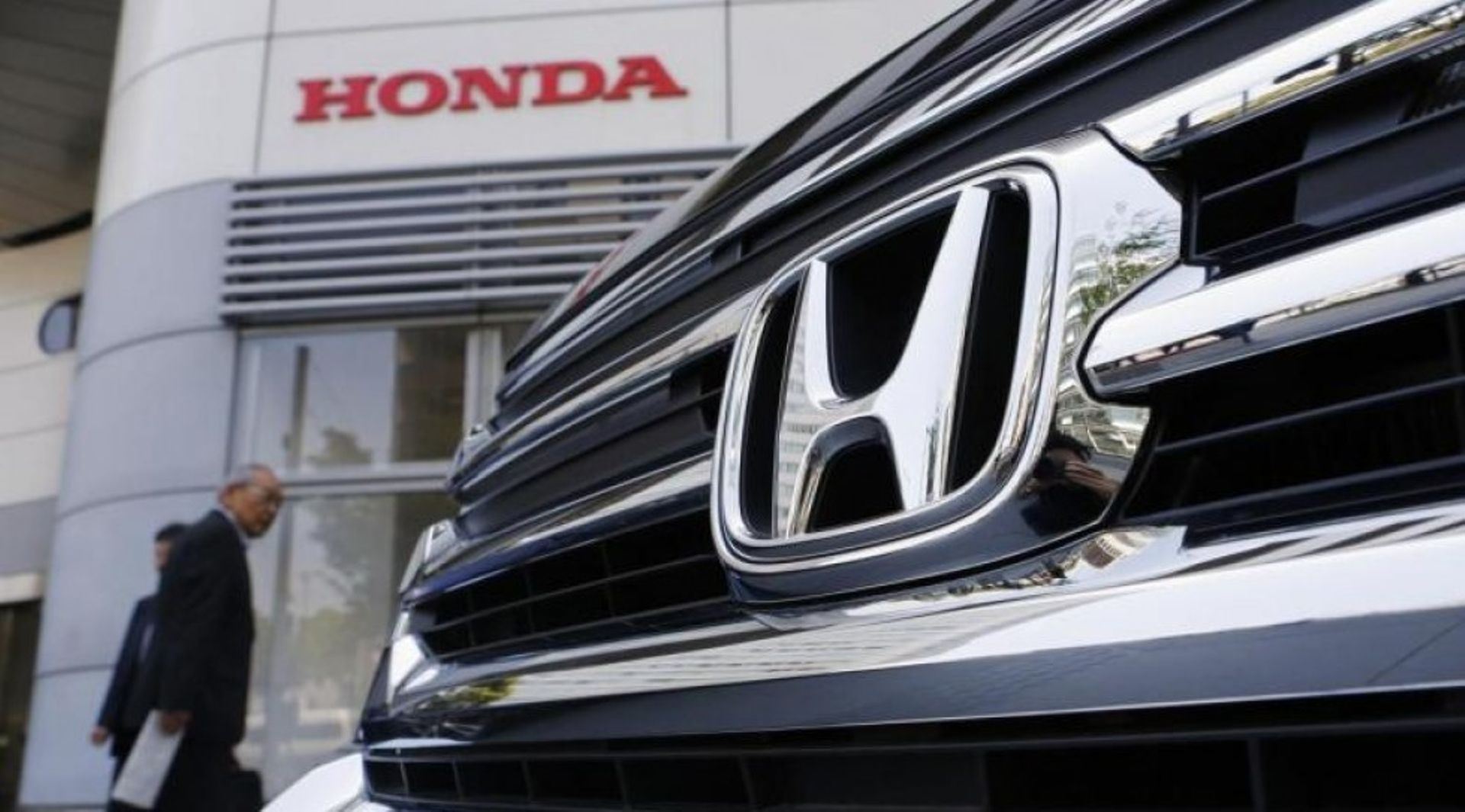 Honda, Hitachi to form $17b car parts maker via merger