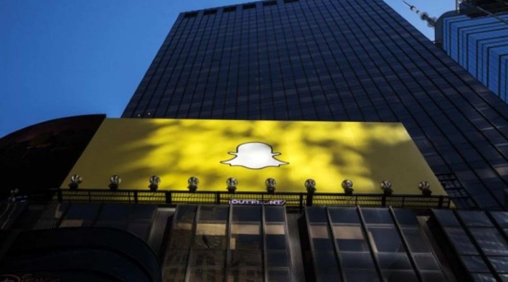 Snapchat IPO valuation set at up to $22.2b