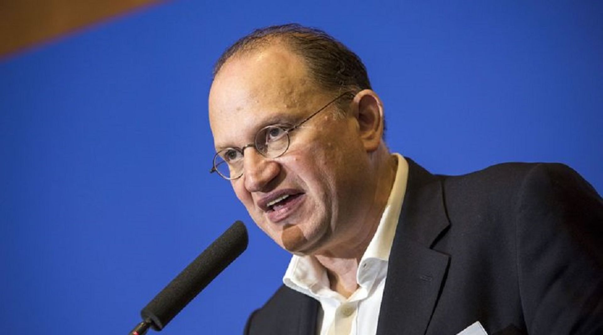 HSBC names AIA’s Tucker chairman