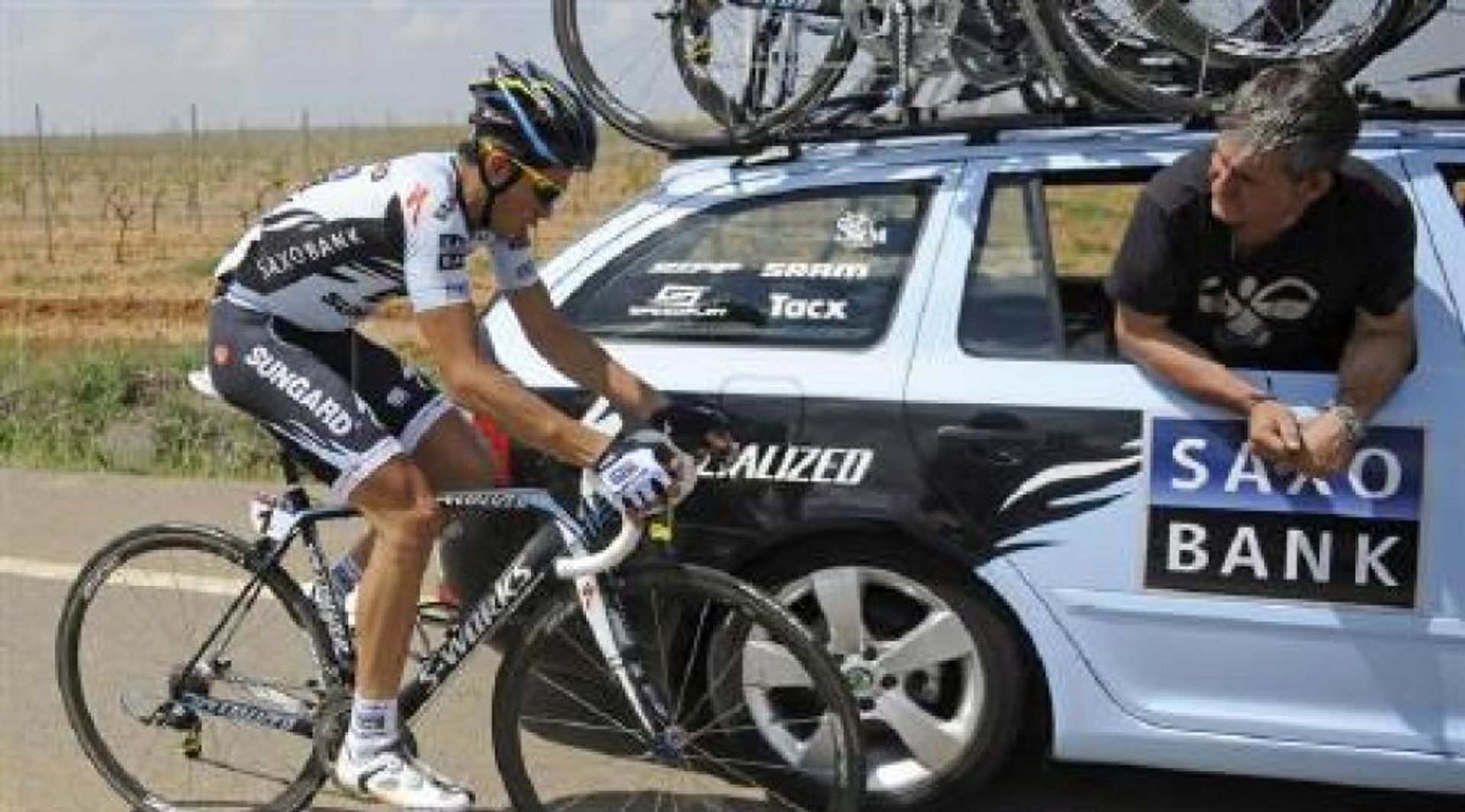 China's Geely Group acquires 30% stake in Danish Saxo Bank