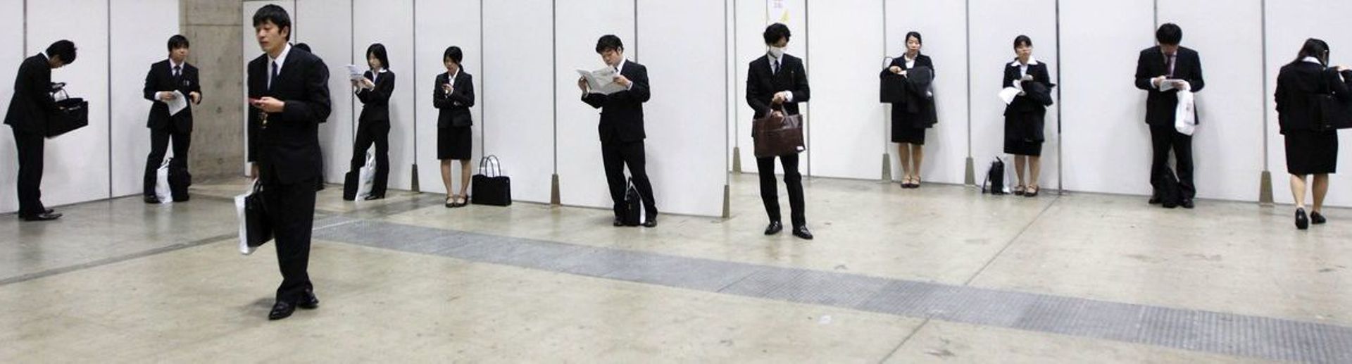 Barclays goes on a hiring spree in Japan after cash equity exit