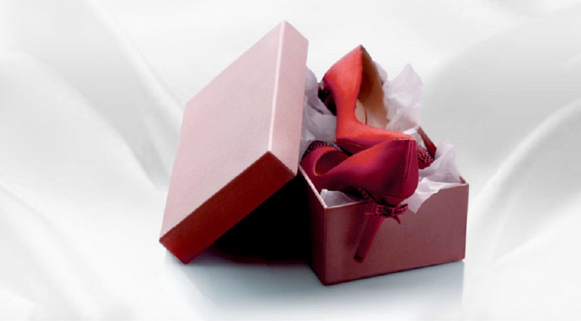 Hillhouse, CDH mull sportswear IPO after $7b Belle buyout