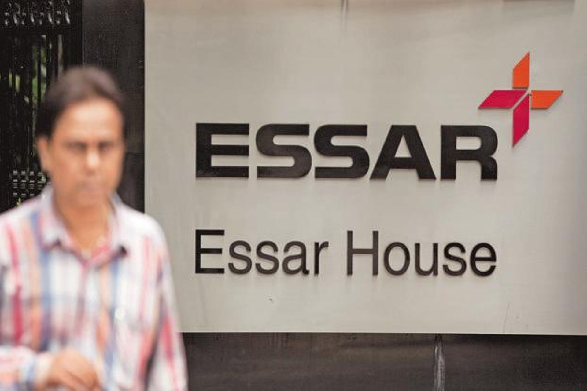 India: $13b Rosneft-Essar deal gets crucial LIC nod