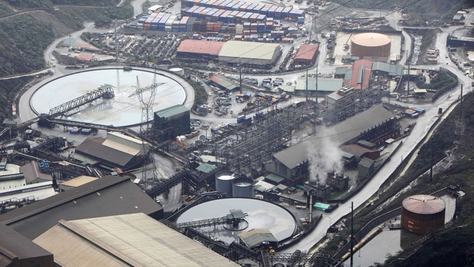 Indonesia, Freeport to transfer majority ownership in giant Grasberg copper mine