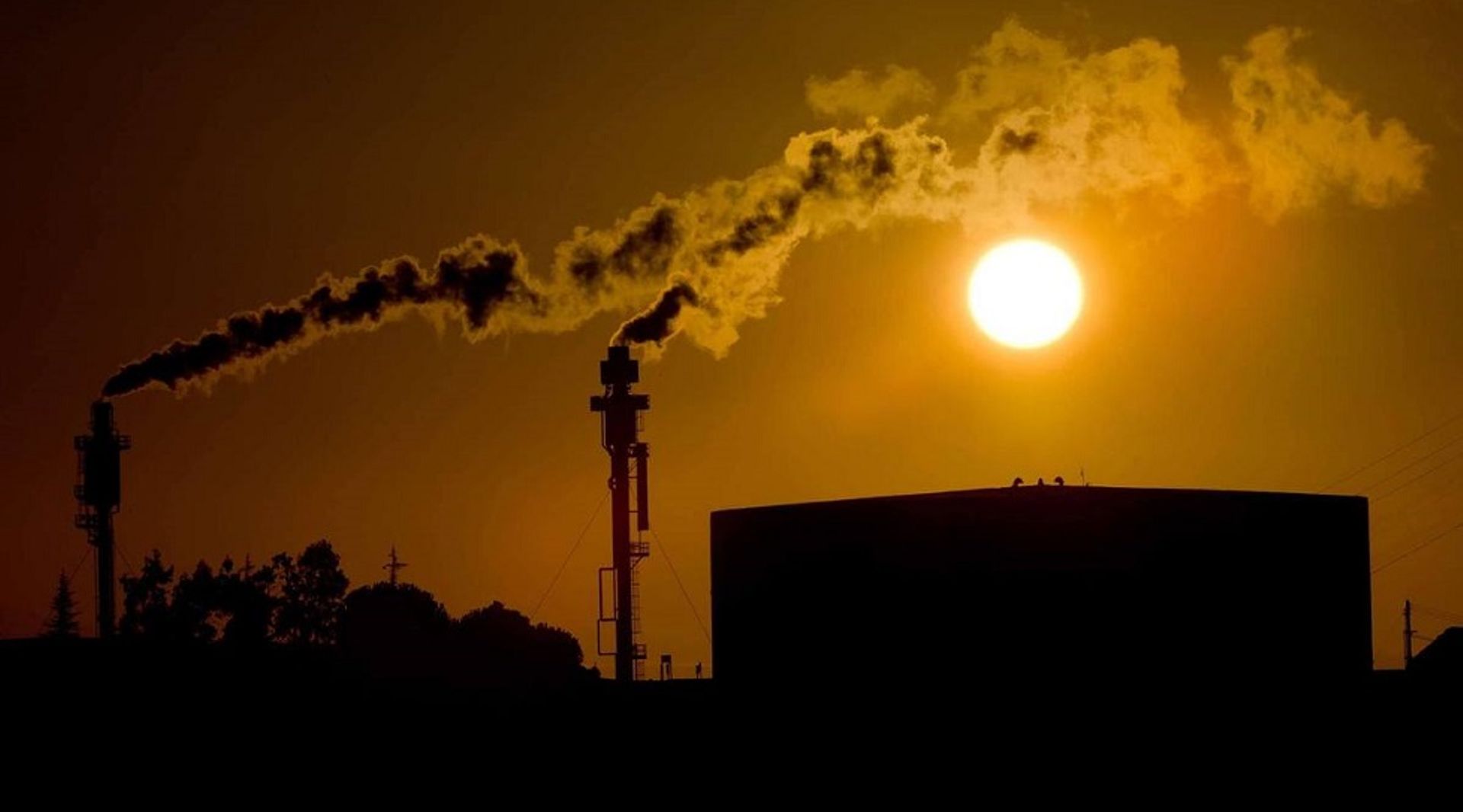 Indonesia seeks Chevron, Conoco proposals amid energy investment drive