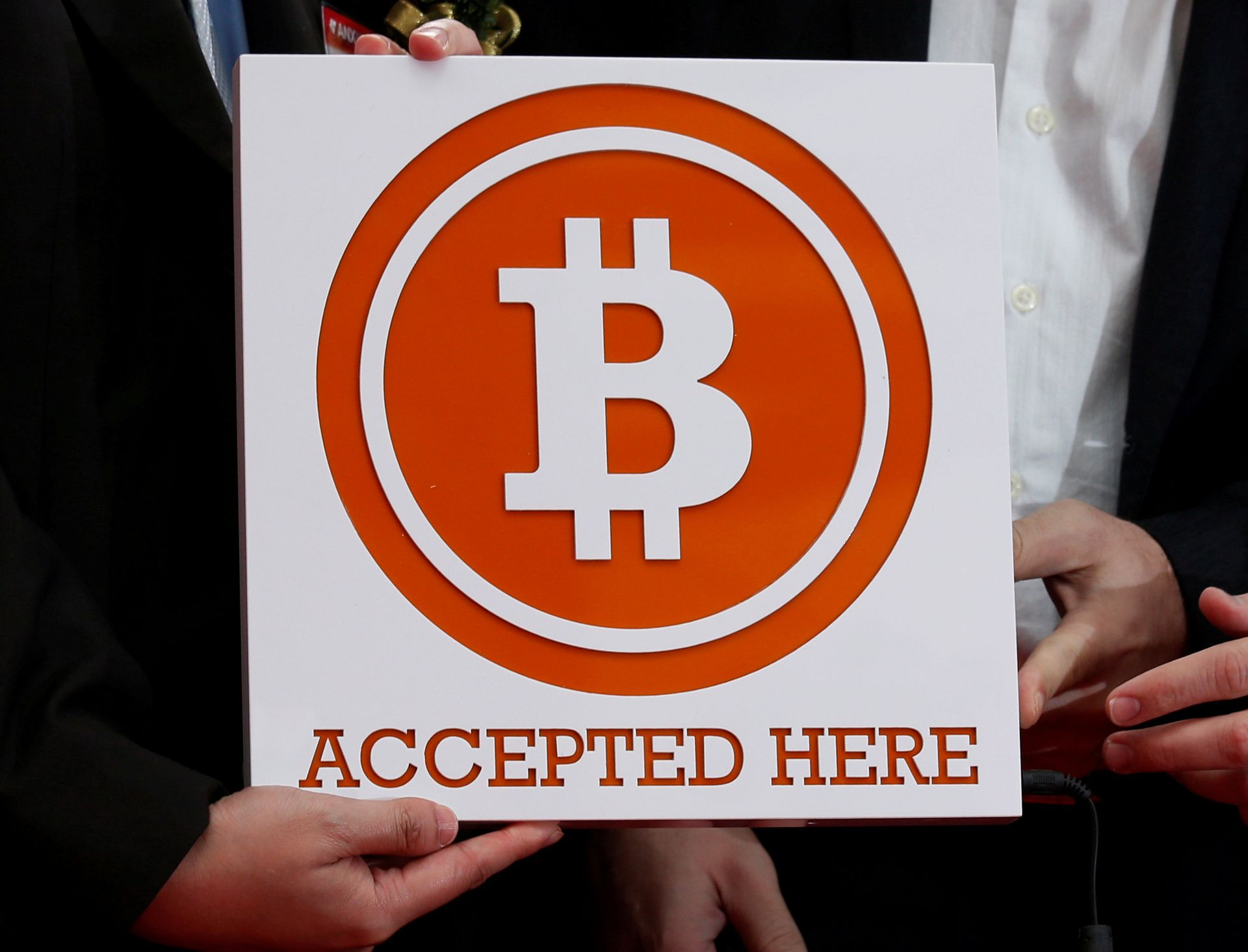 After China, S Korea now bans raising money through initial coin offerings
