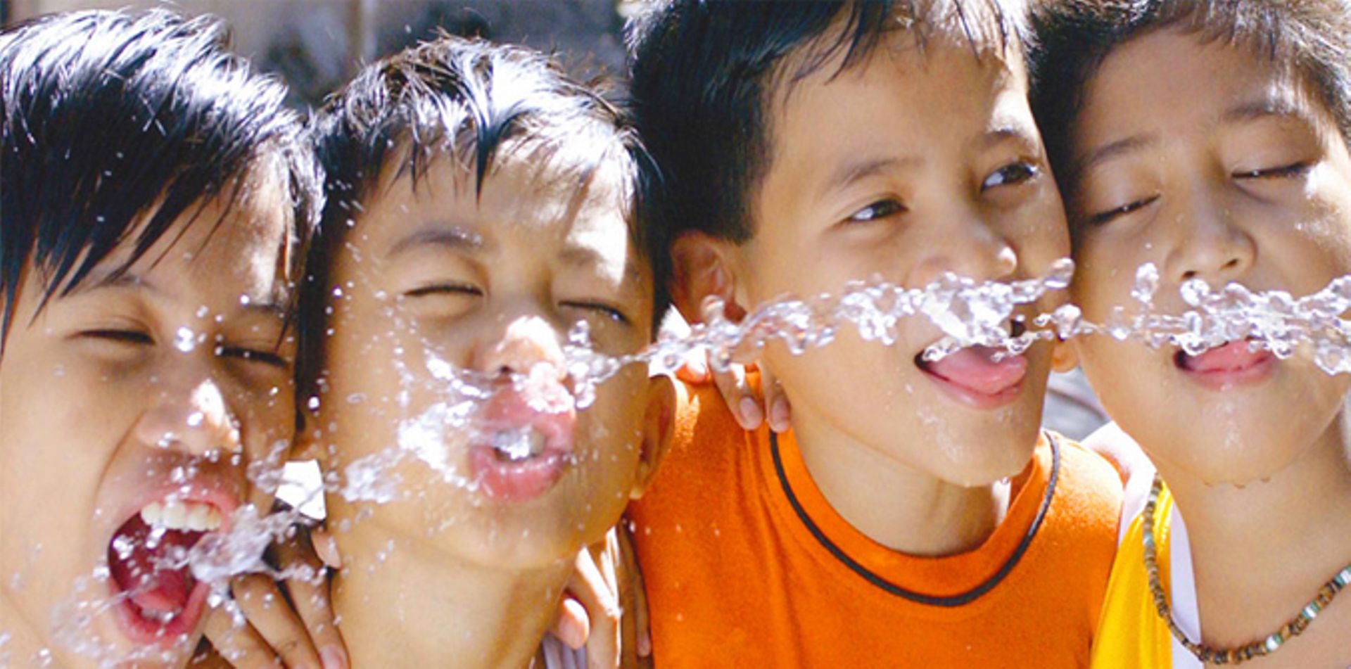 Philippines' Manila Water sells minority stake to port tycoon for $210m