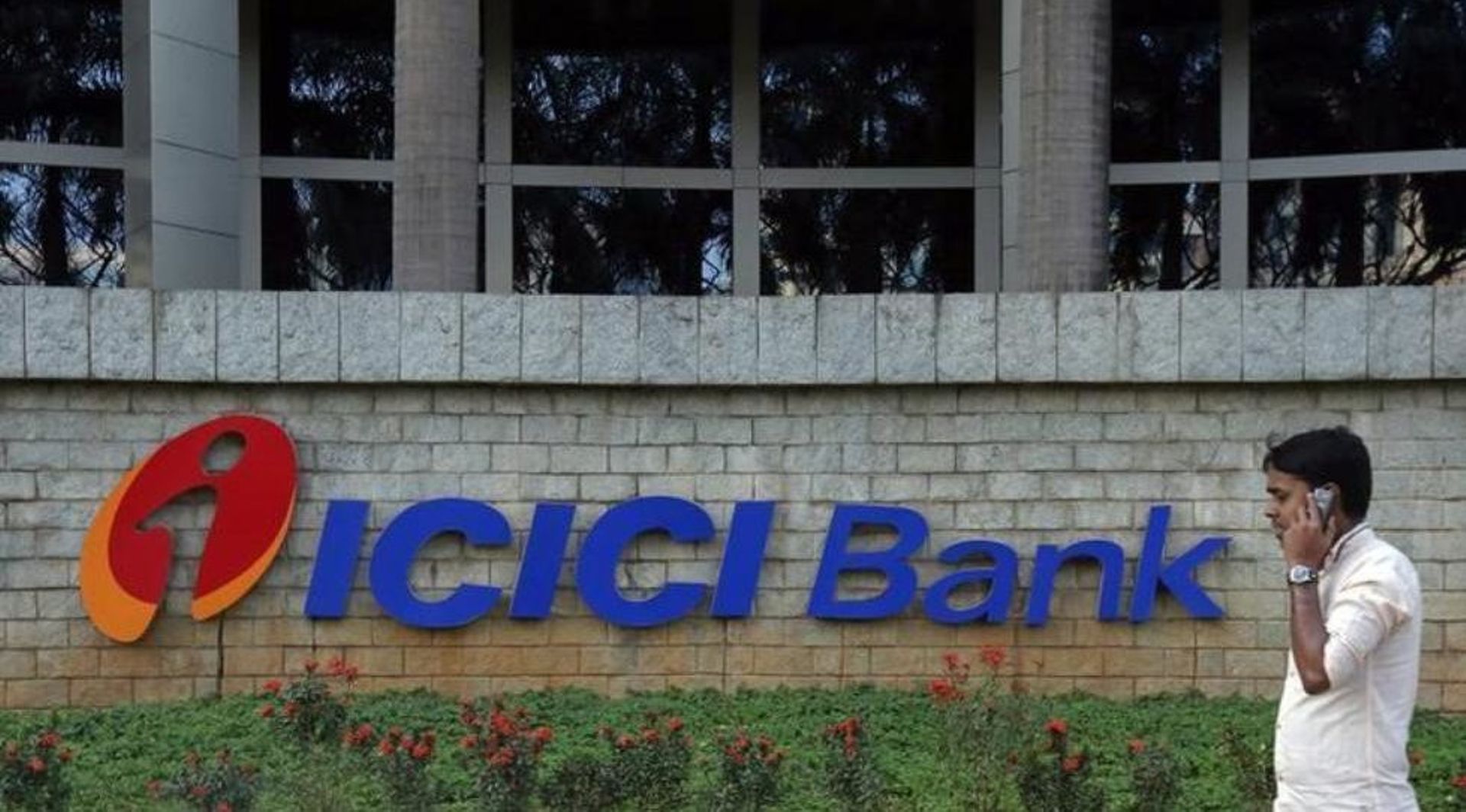 India: Brokerage firm ICICI Securities shares fall 17% on market debut