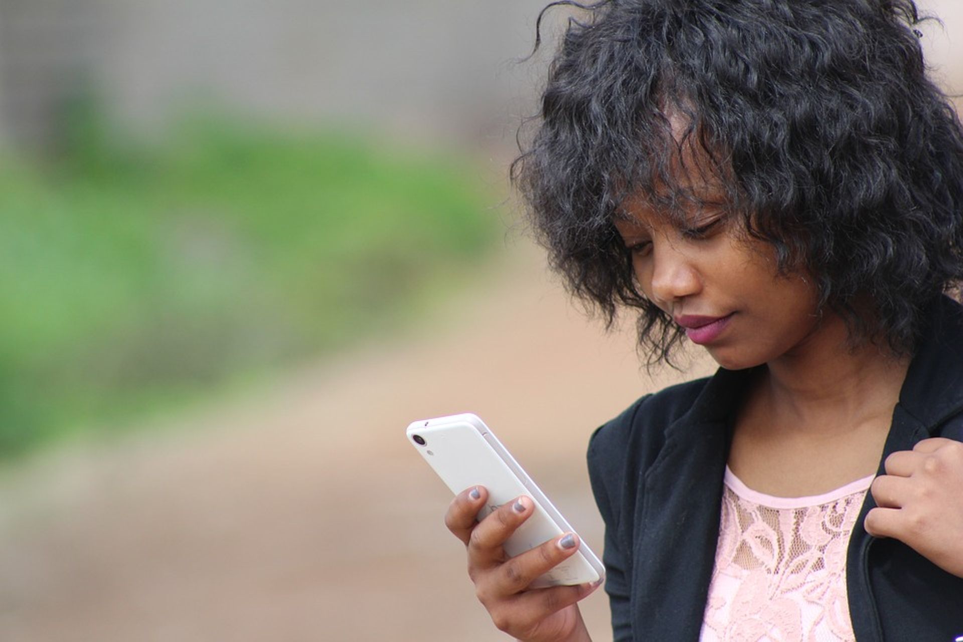 Shenzhen Transsion, top smartphone maker in Africa, plans backdoor Chinese listing