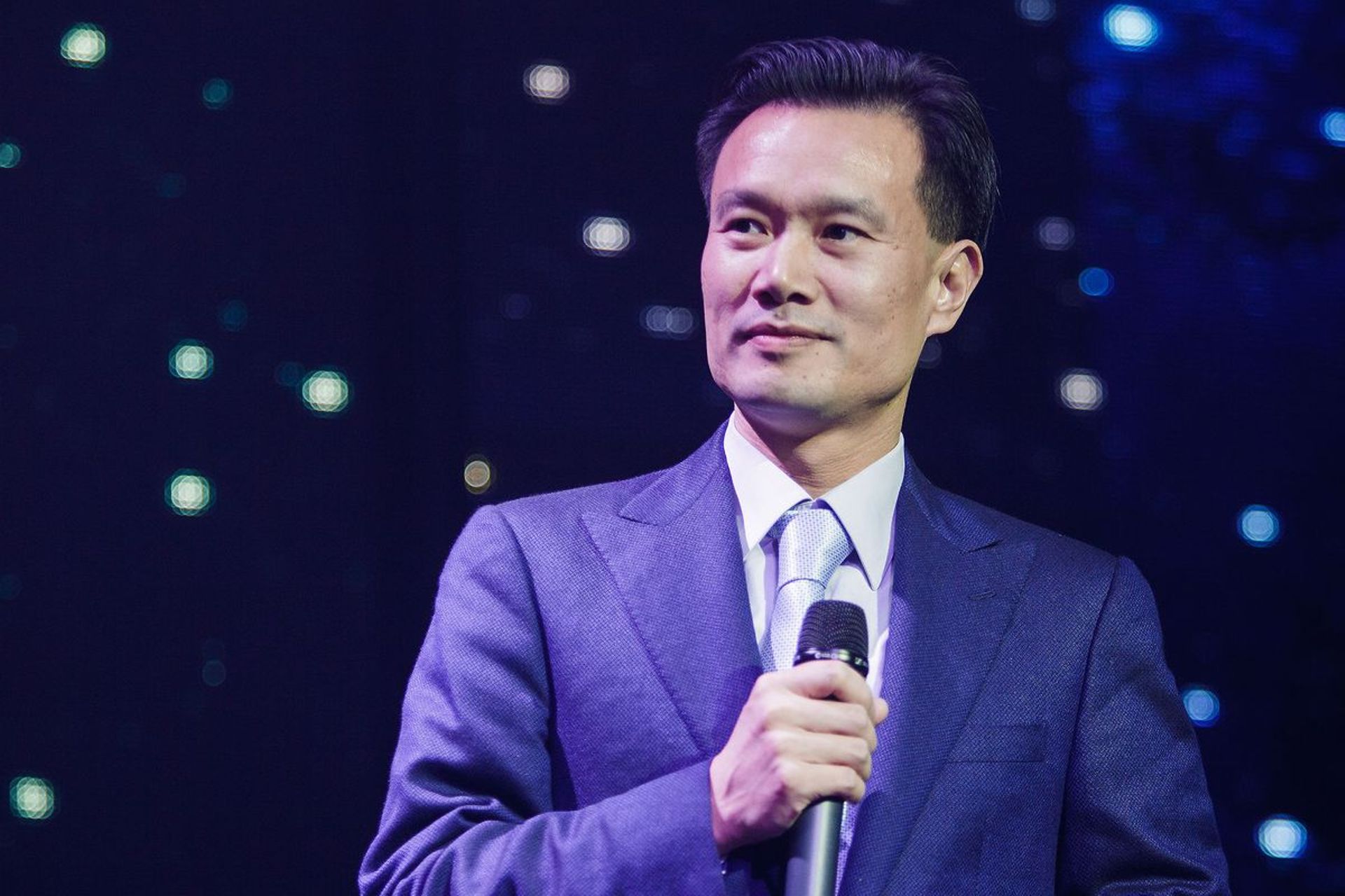 CEFC China's chief to step down; CITIC in talks to buy stake in unit