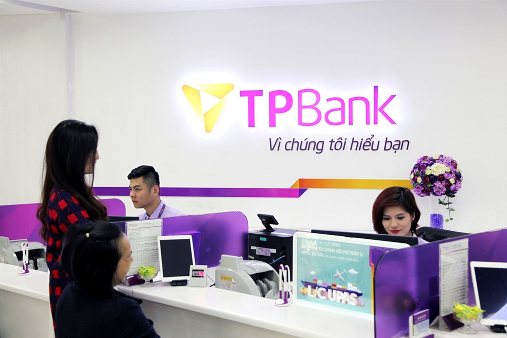 Vietnam: MobiFone to exit TPBank as part of strategy to focus on core business