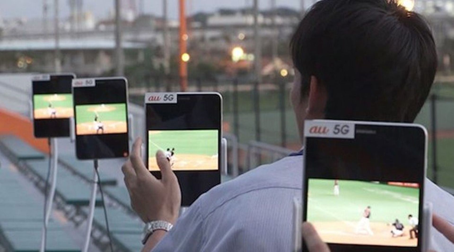 Japan's KDDI mulls investing up to $900m in Kabu.com Securities