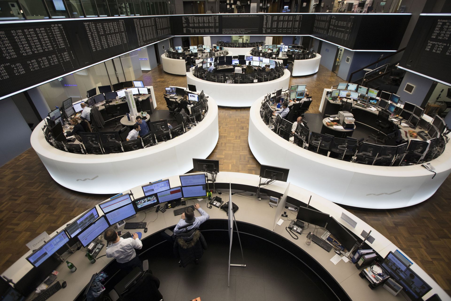 Chinese firms target Frankfurt listings in European expansion bid