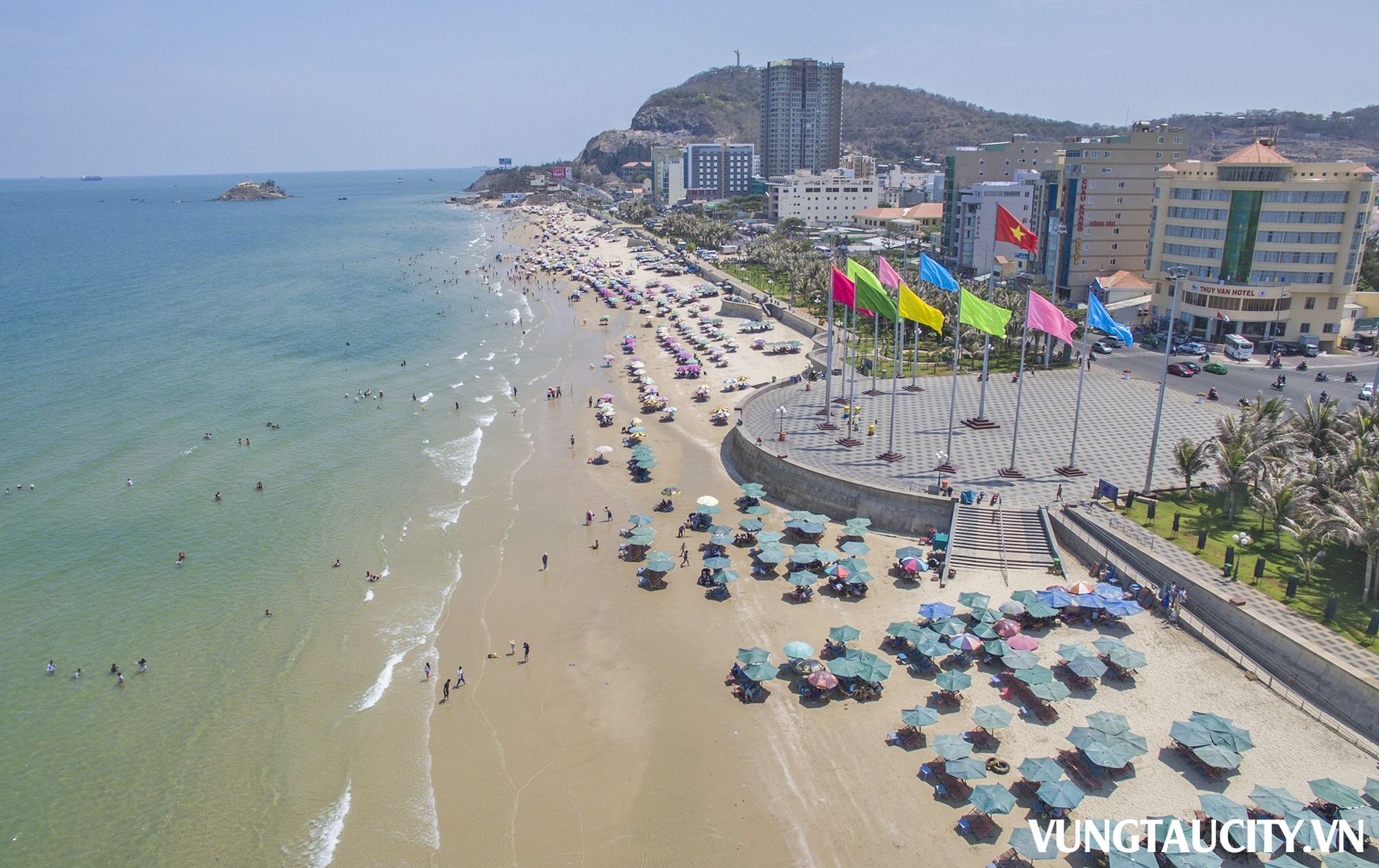 State to exit PetroVietnam tourism service arm in share auction