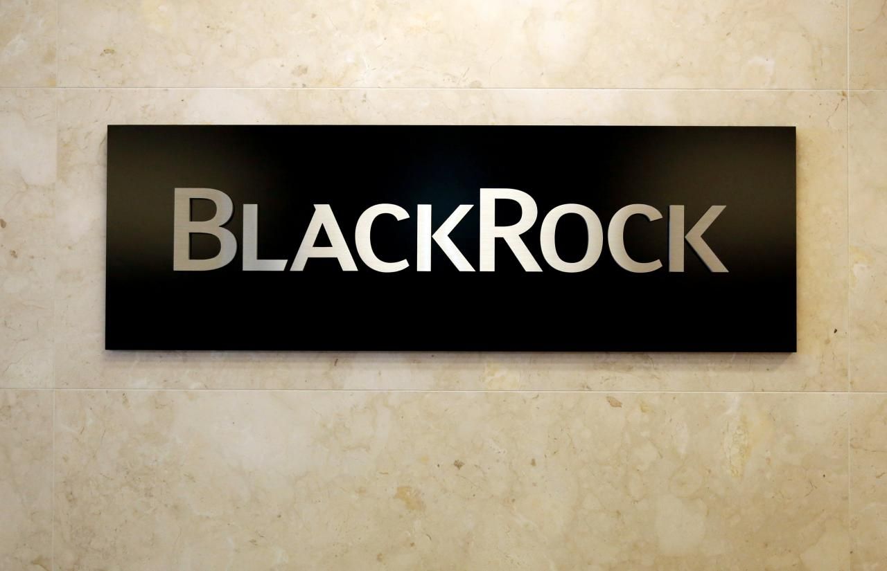 BlackRock sells $200m China Telecom stake after US ban