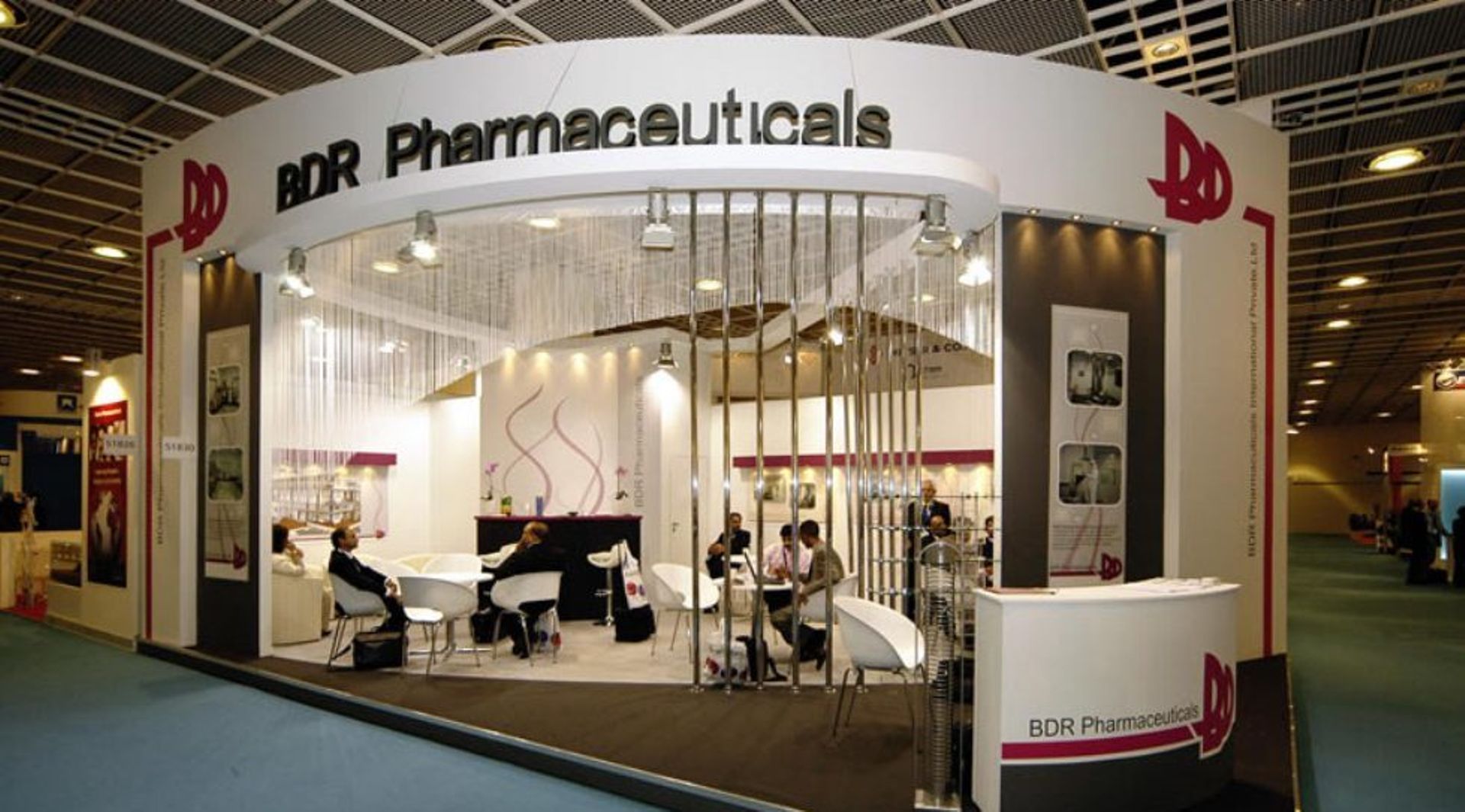India Digest: Carlyle may back BDR Pharma; PE funds eye Esskay; Bain in race for Max Healthcare
