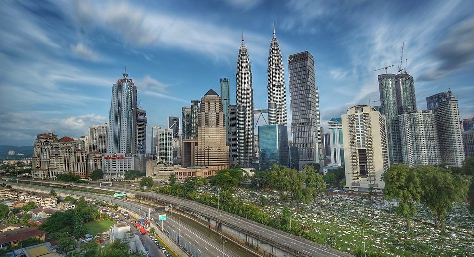 Malaysia S Rhb Investment Bank To Sell Sg Stockbroking Biz To Phillip Securities