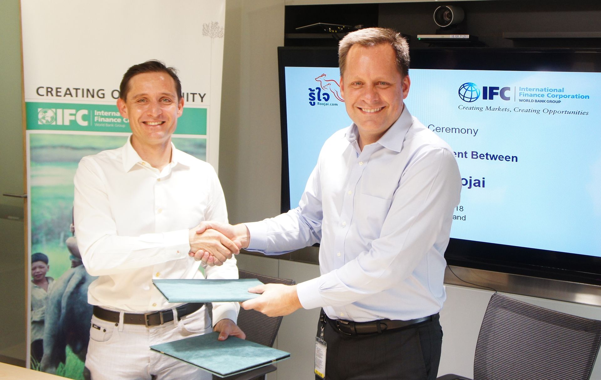 IFC pumps $7m into Thai auto insurance startup Roojai