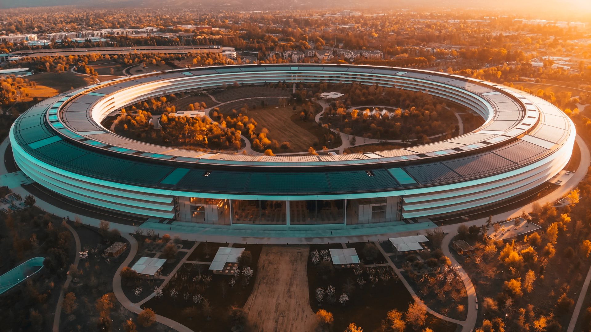 How the Saudi situation is linked to money flow in Silicon Valley