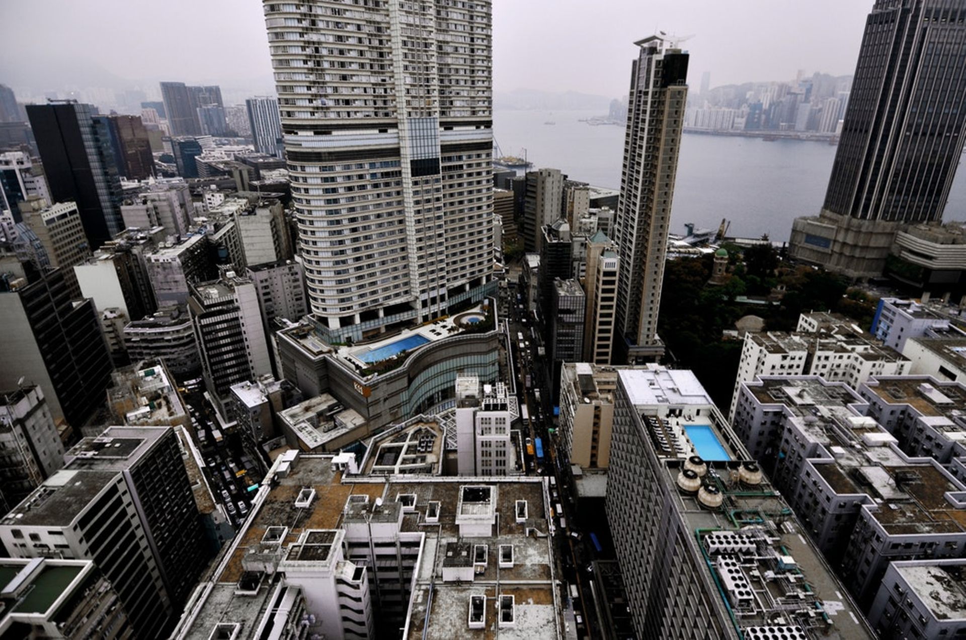 Warburg backs industry veteran's platform to build Asia realty private credit practice